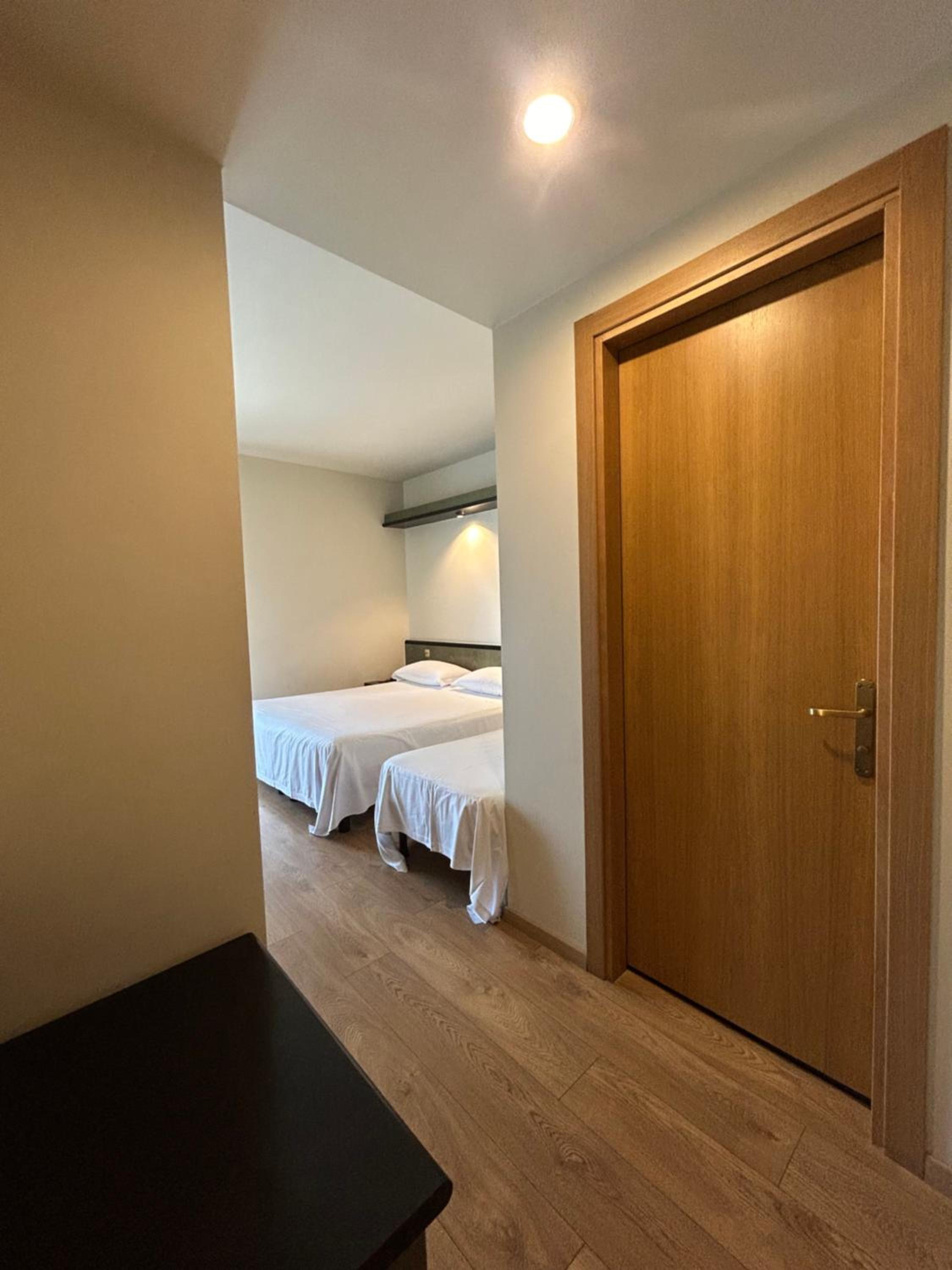 Standard Triple Room - Photo 2