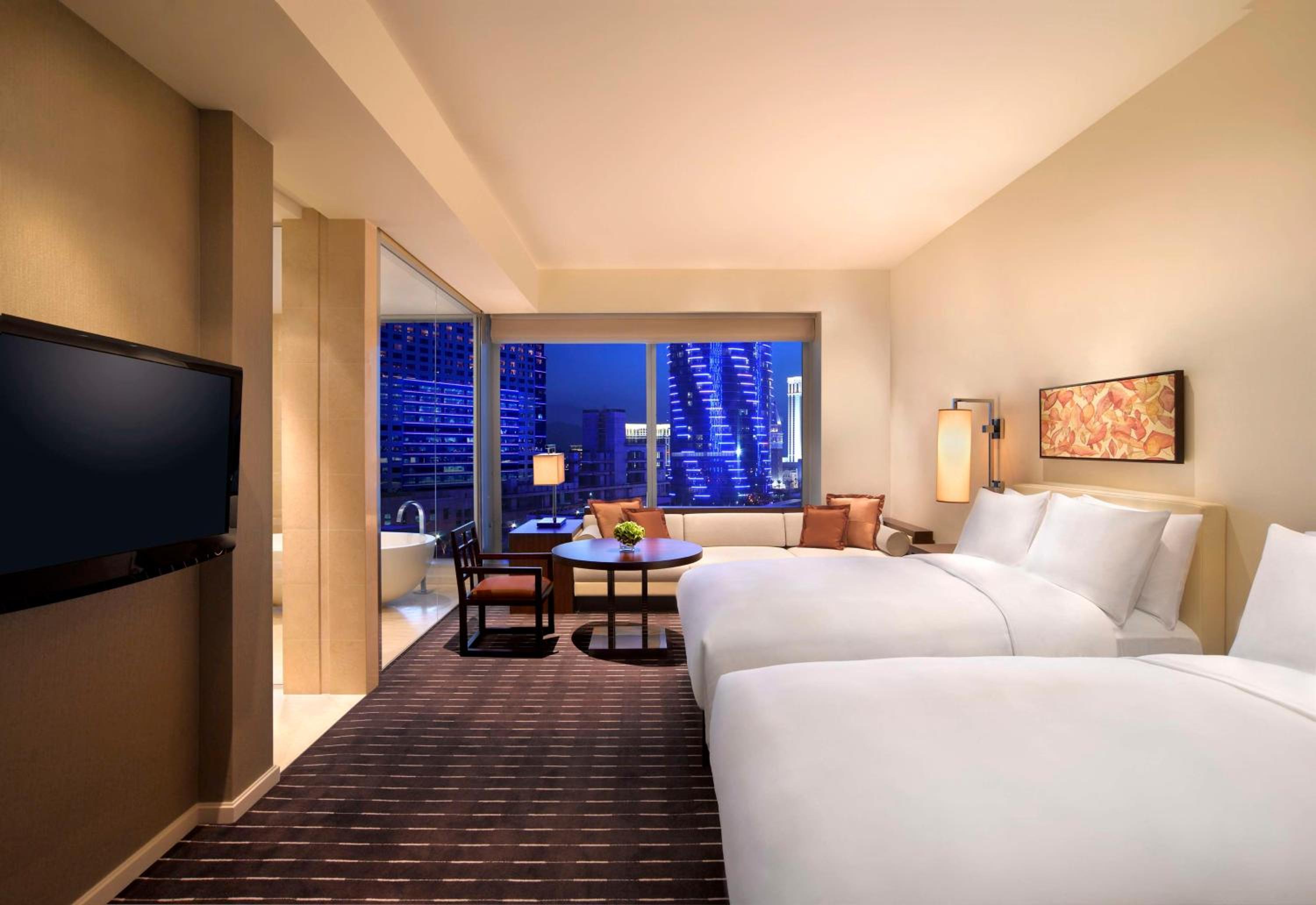 Twin Room - Club Access