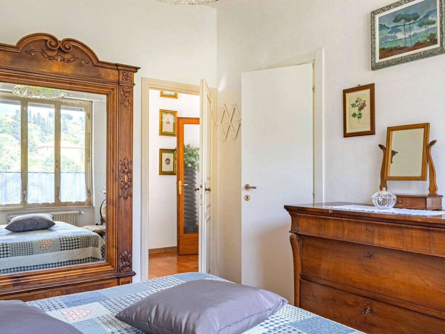 Villa photo 1