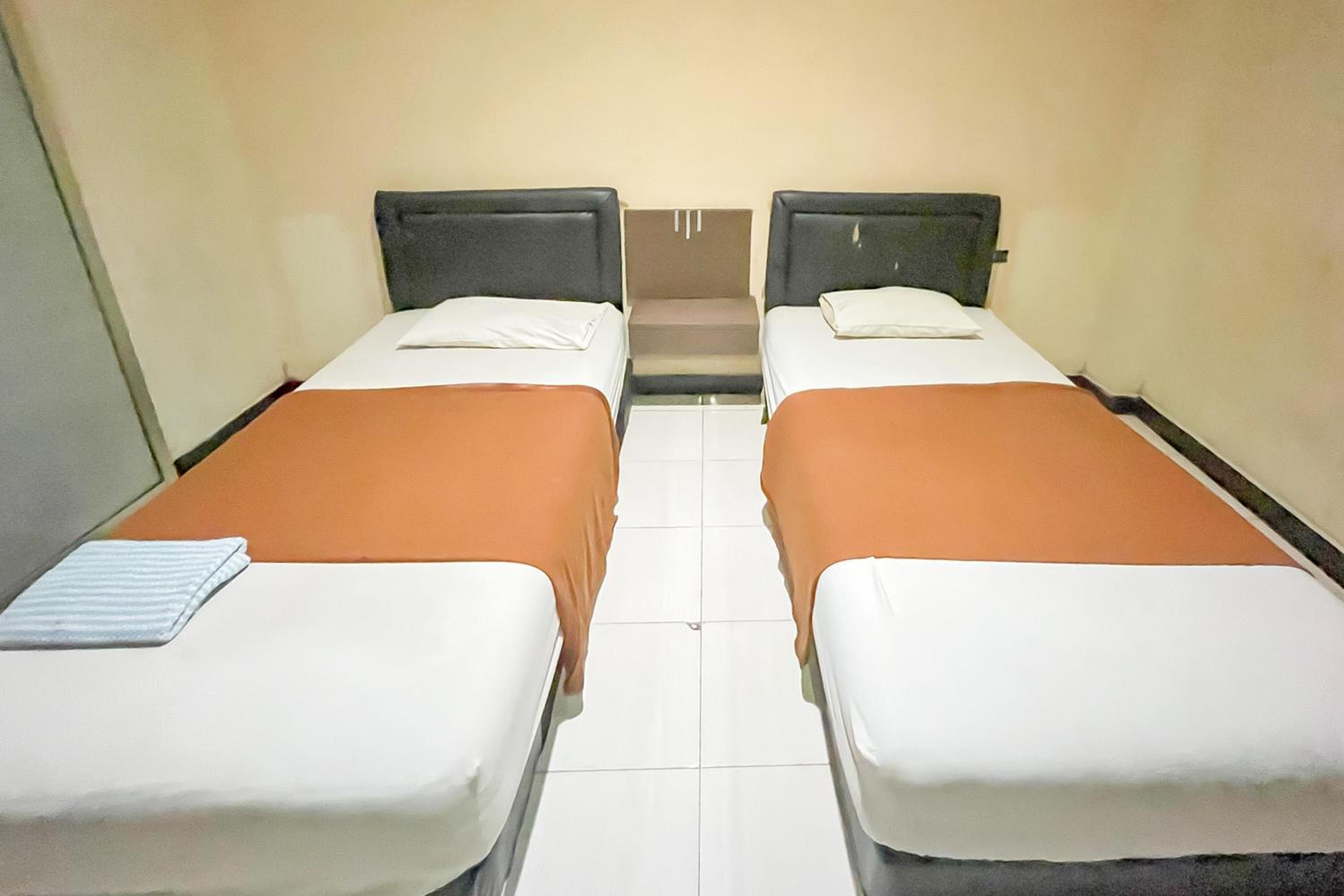 Standard Twin Room photo 1