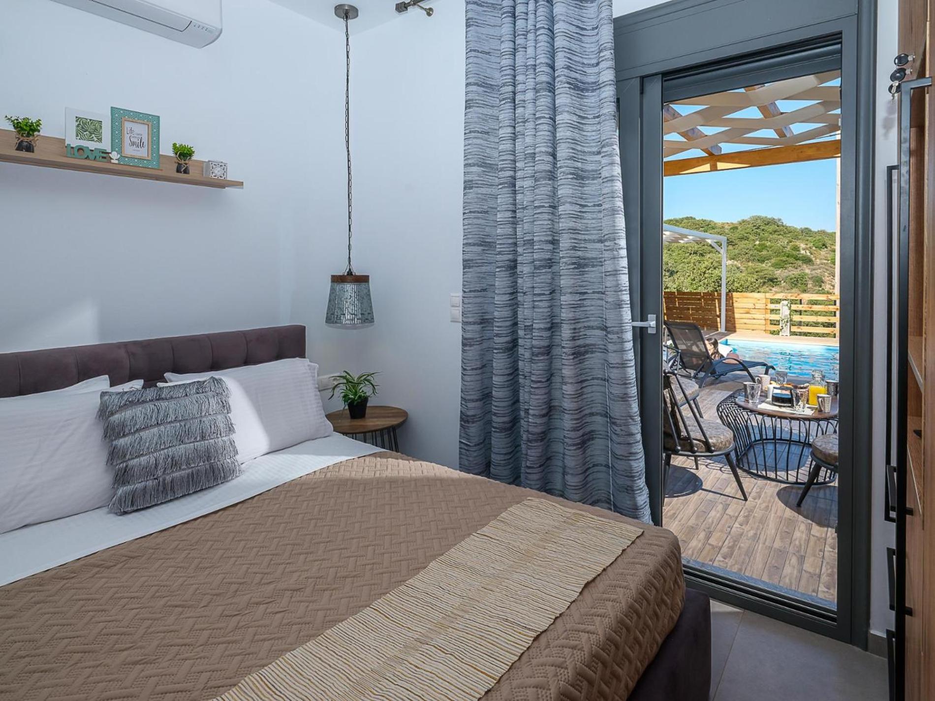 Villa photo 1