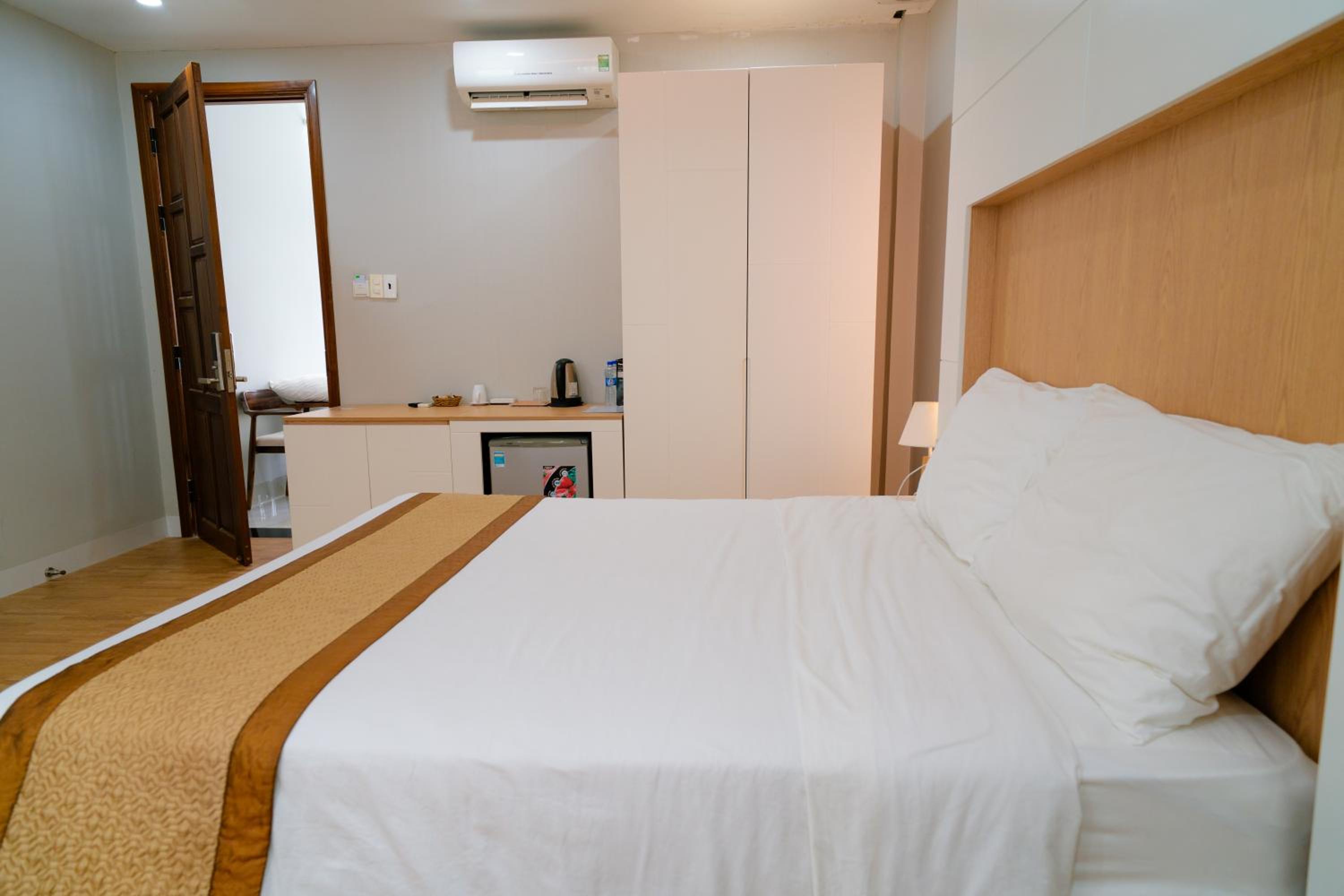 Deluxe Room (2 Adults + 1 Child) photo 3