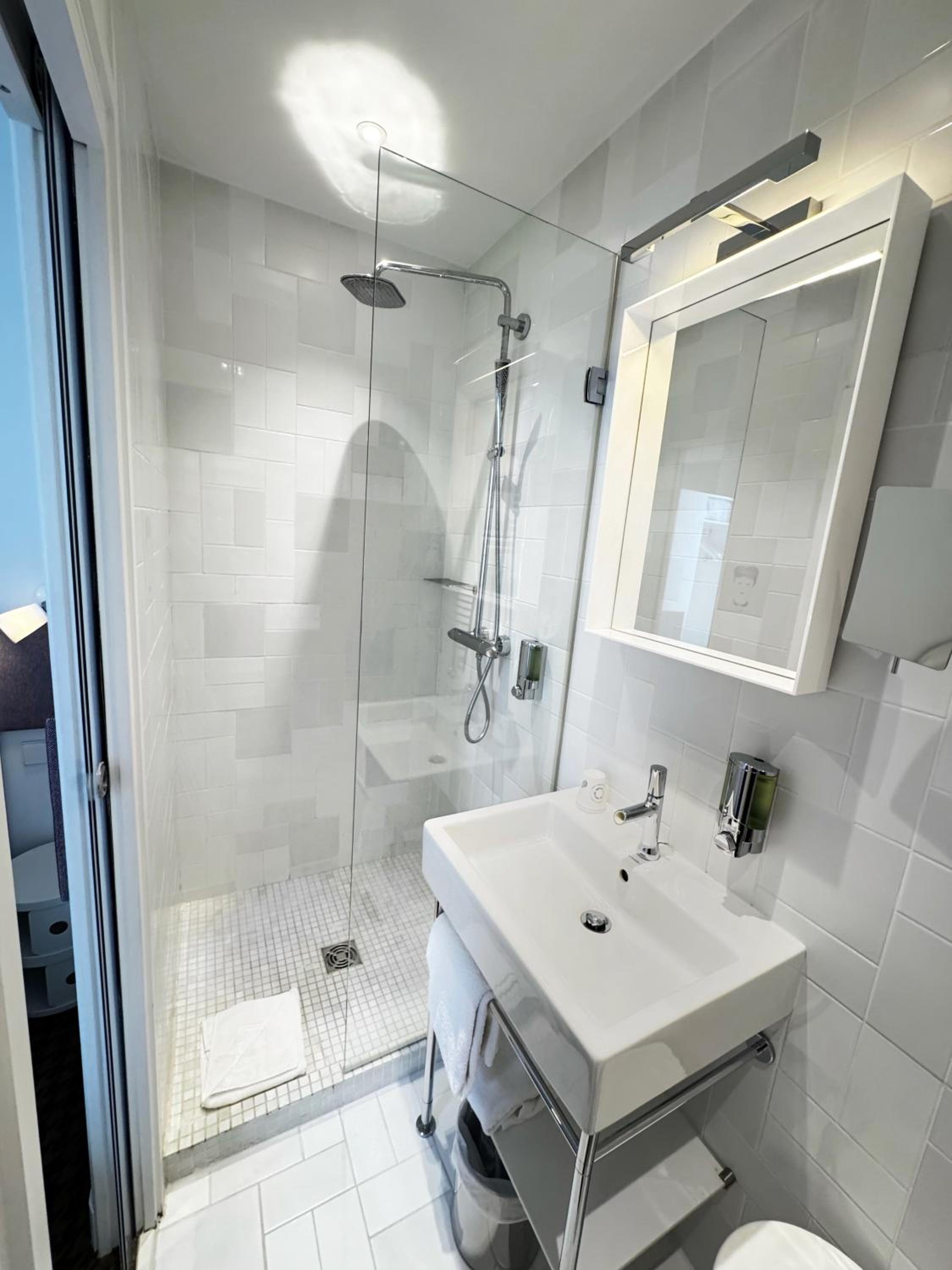 Single Room photo 2