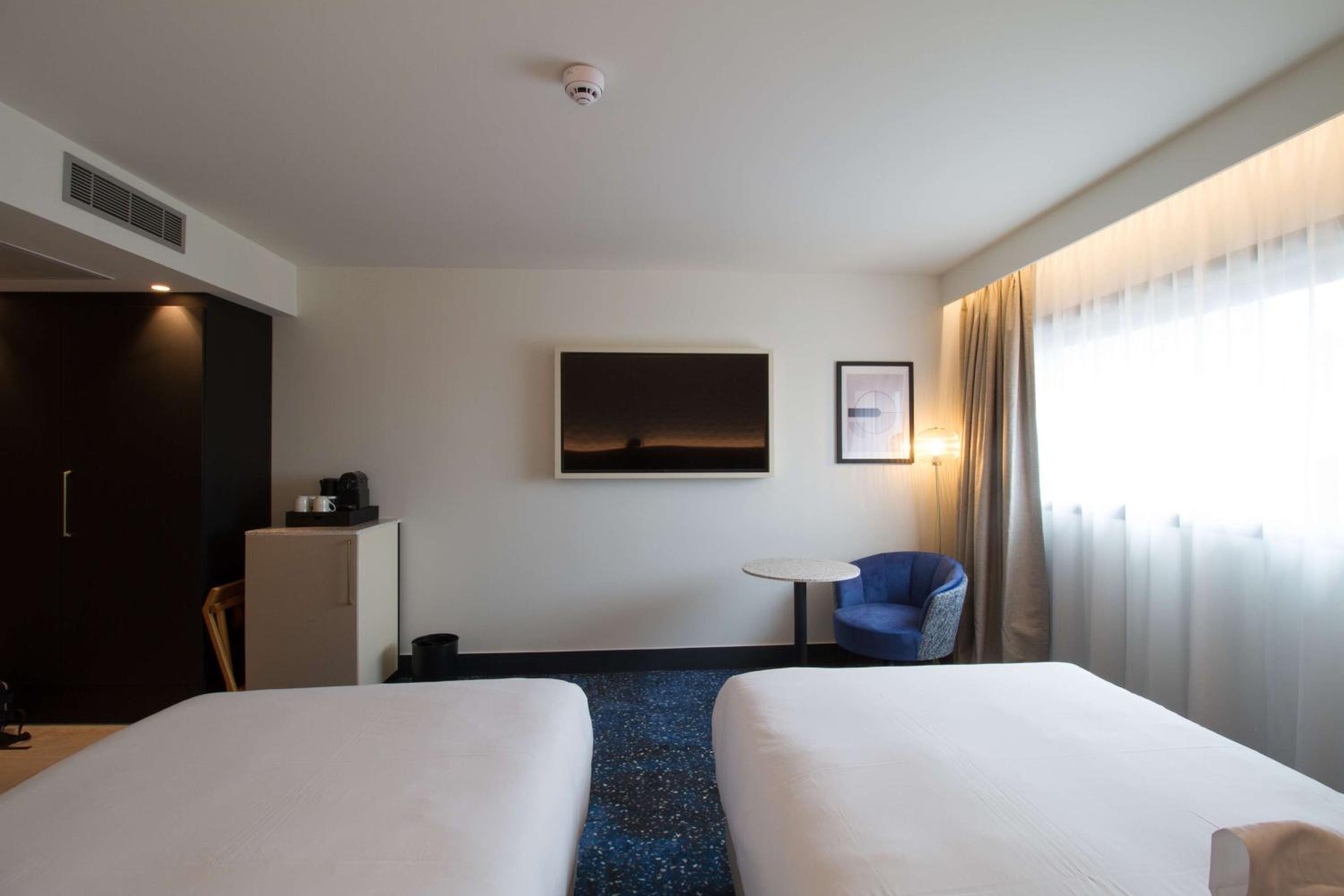 Twin Room - Photo 4