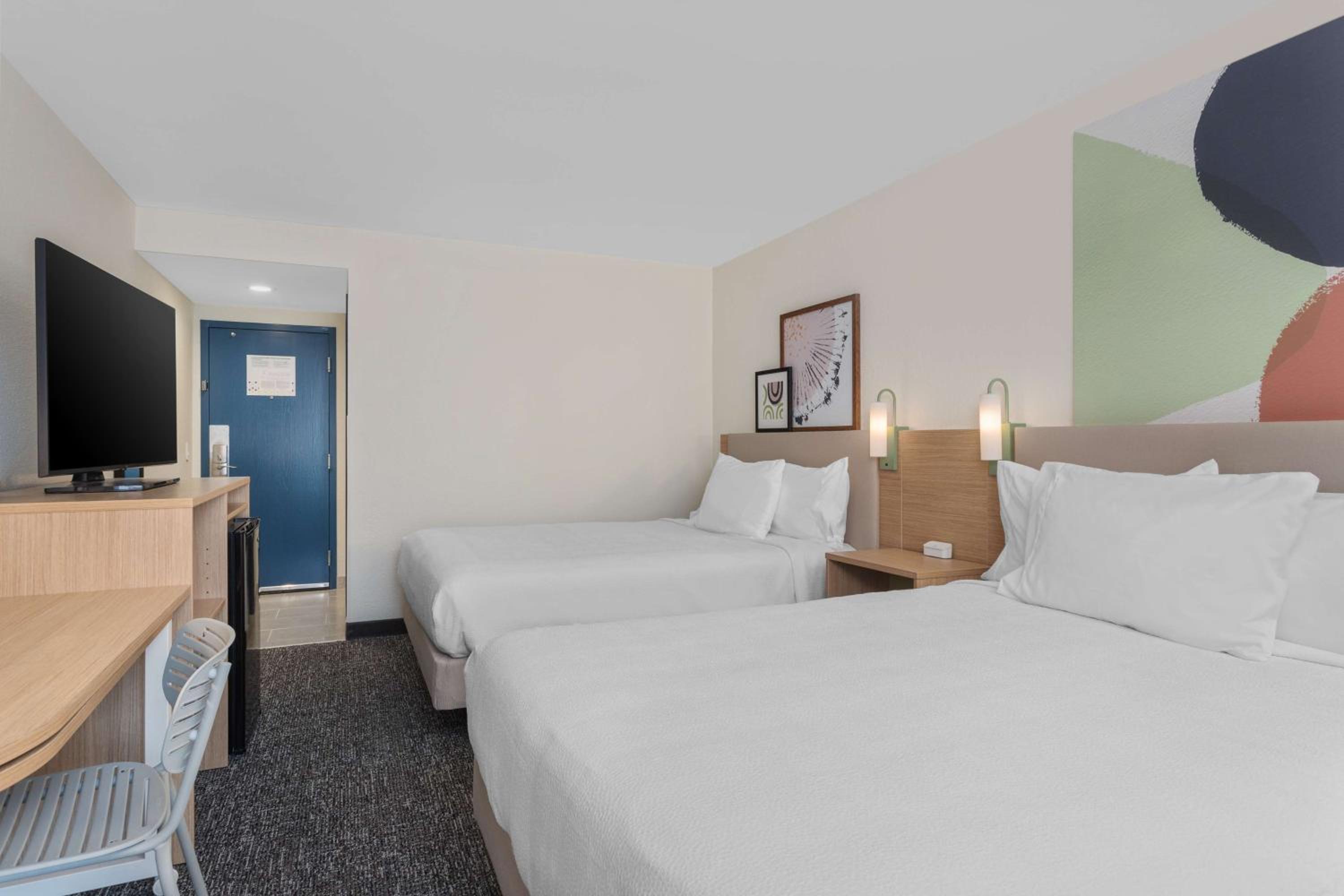 Queen Room With Two Queen Beds