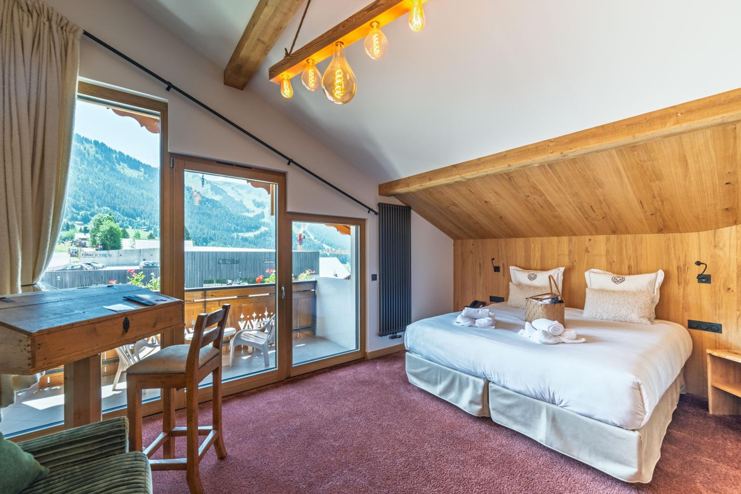 Suite with Balcony photo 1