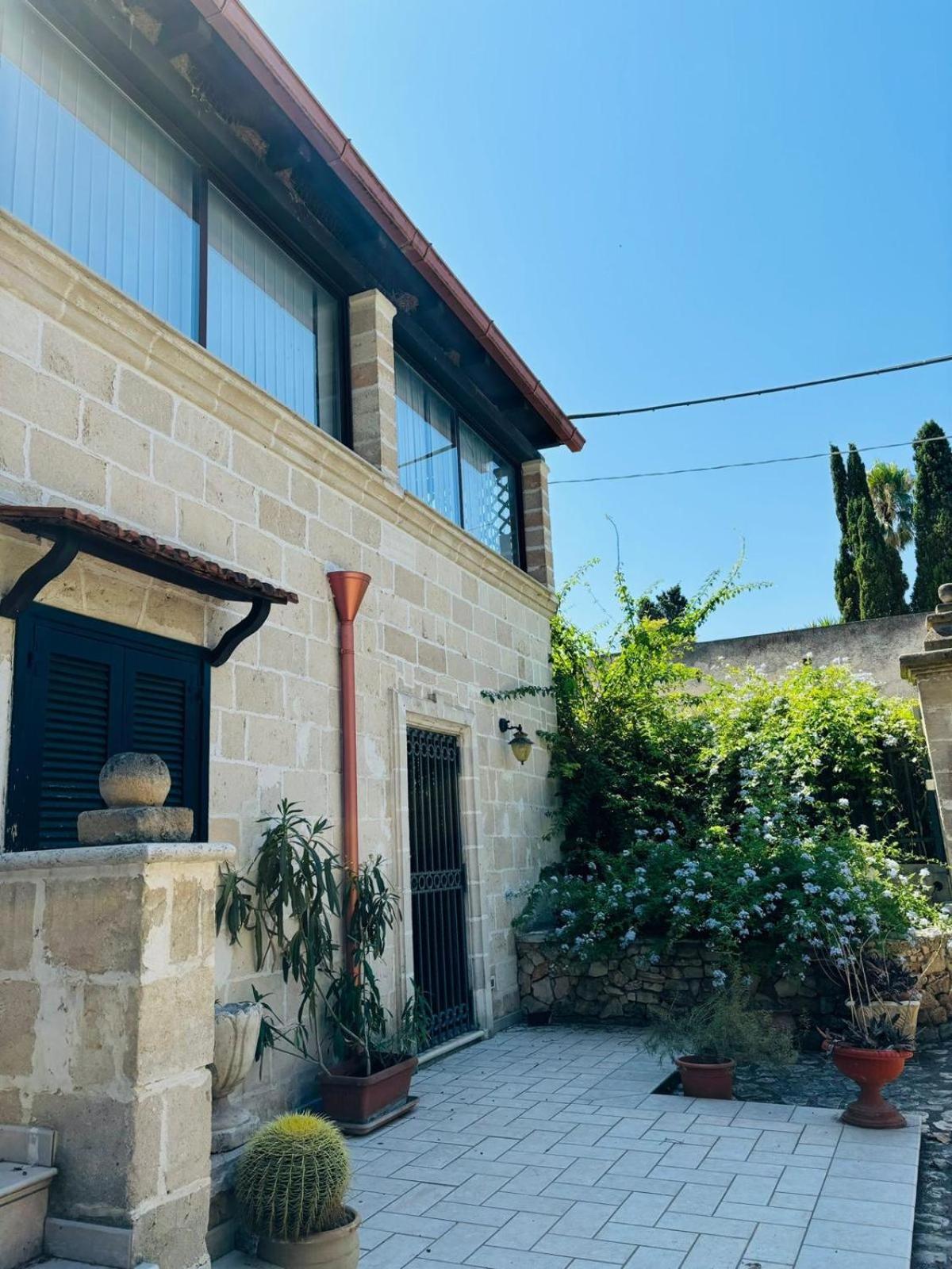 Three-Bedroom Villa photo 2