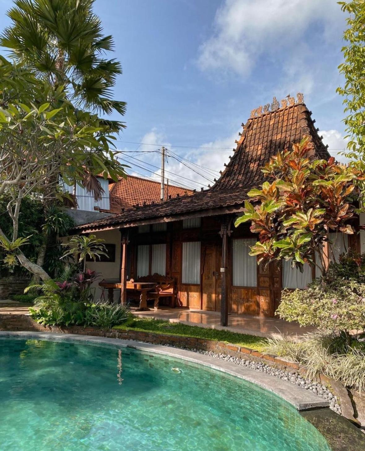 Double Room with Pool View - Photo 2