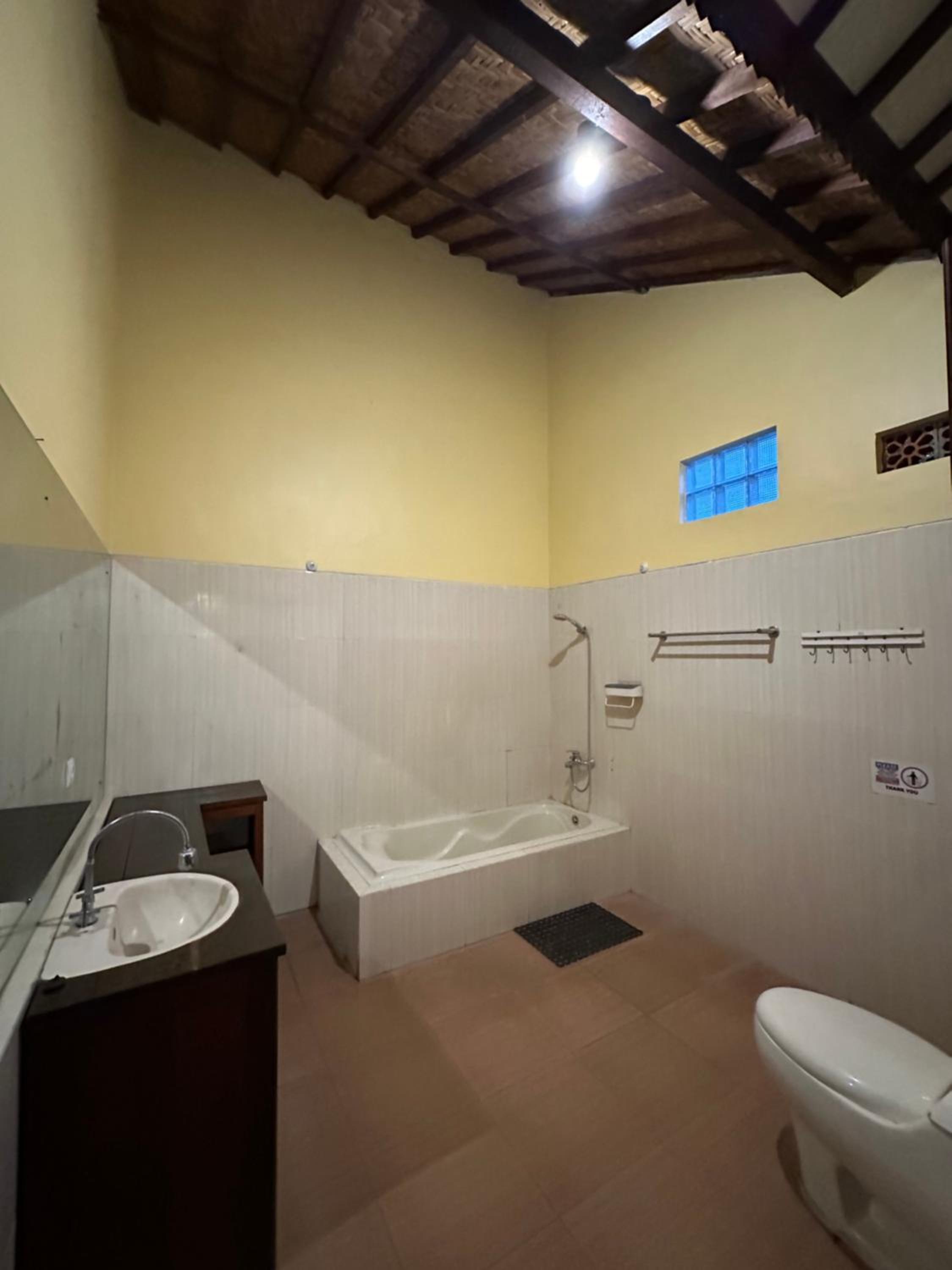 Double Room with Patio - Photo 9