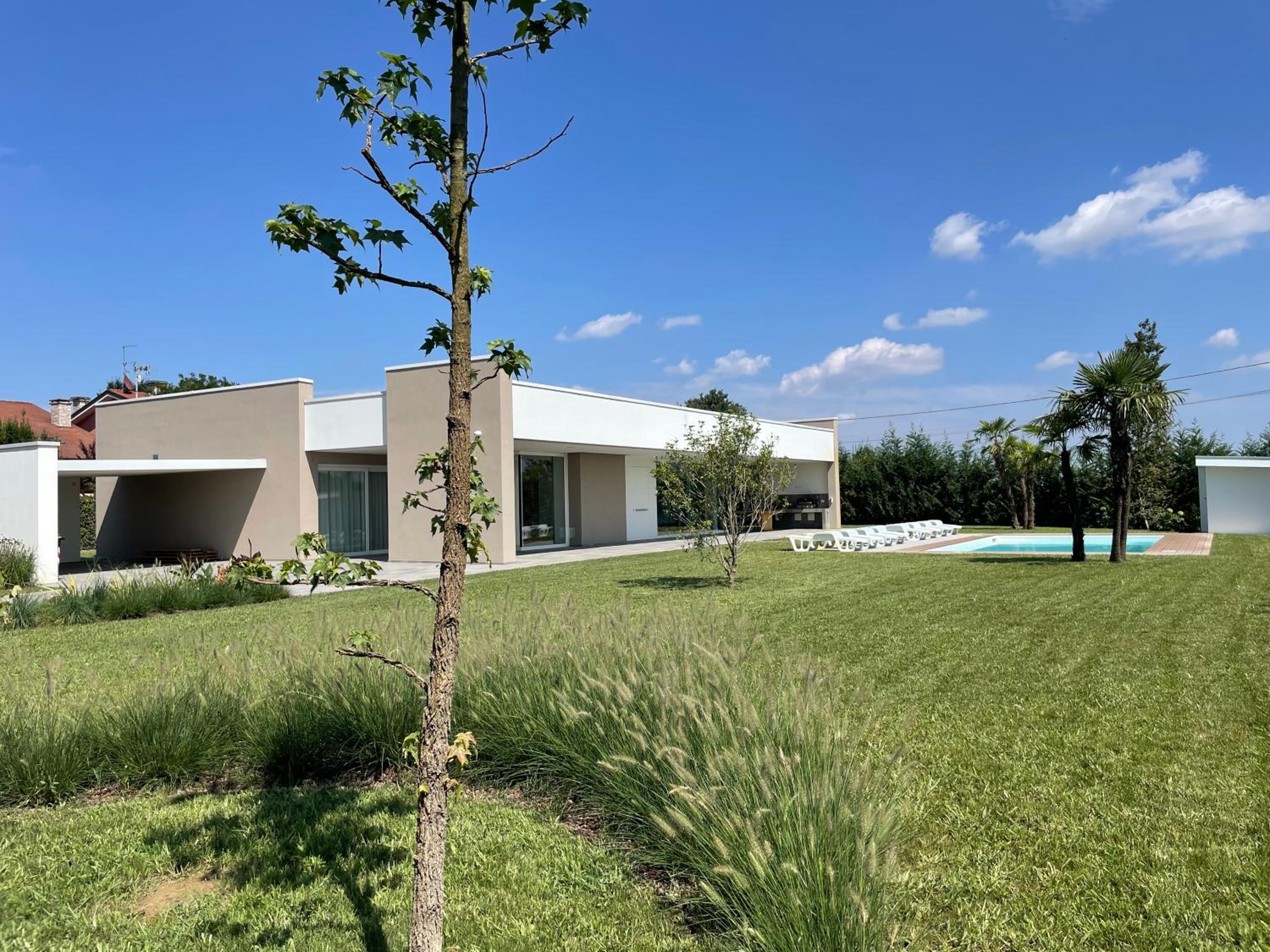 Villa with Private Pool photo 2