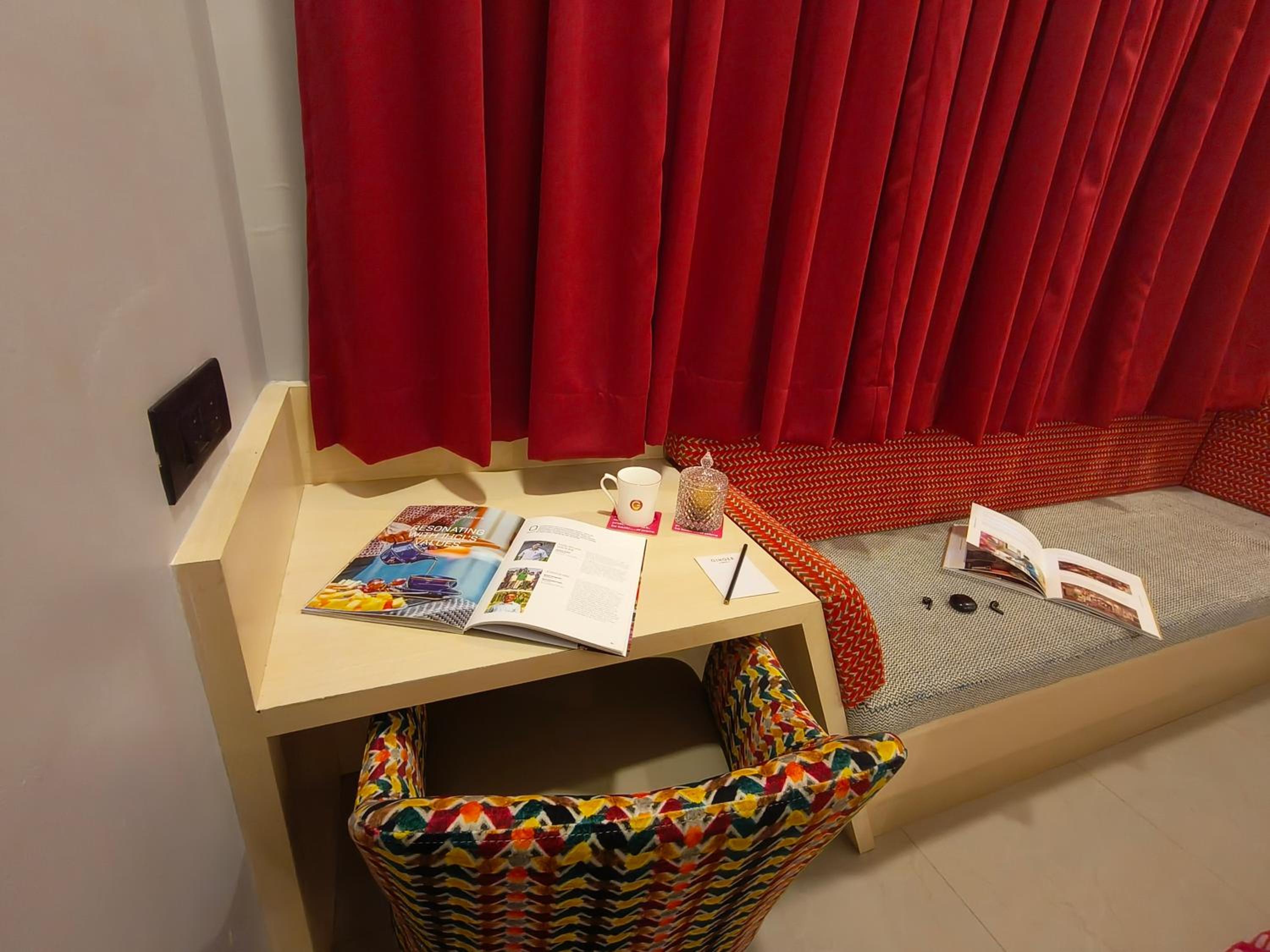 Standard Twin Room - Photo 6