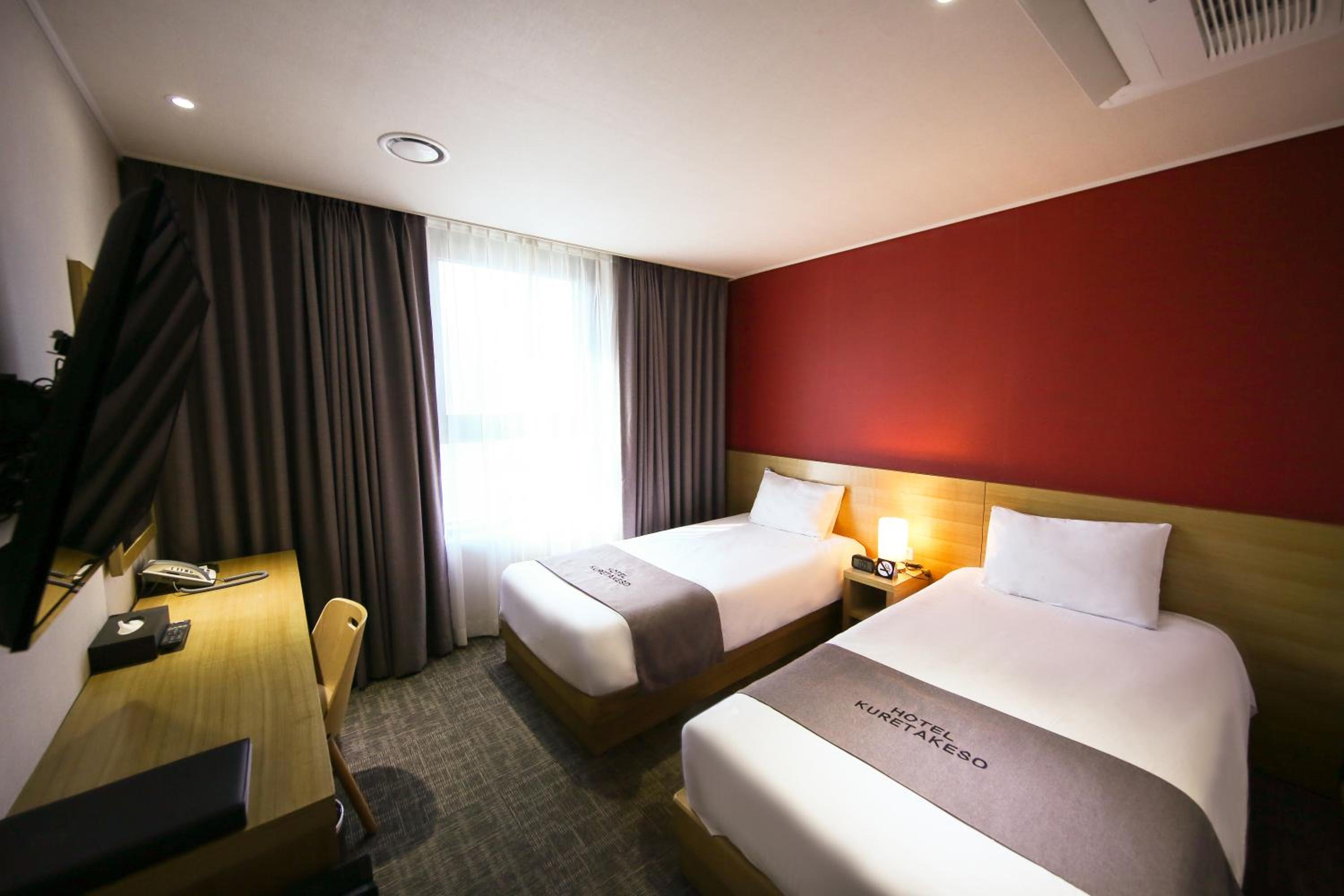 Superior Twin Room photo 2