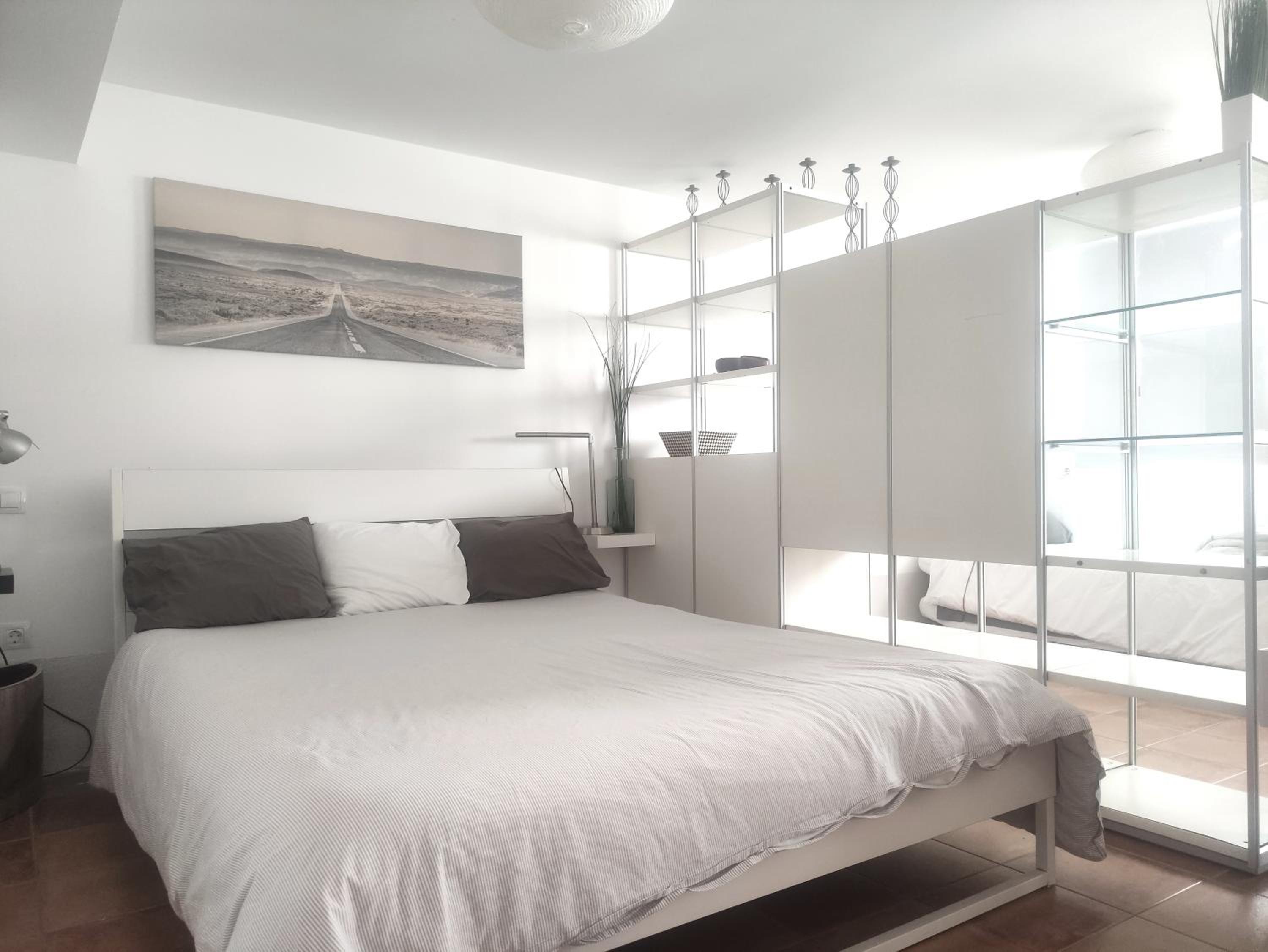 Studio Apartment - Photo 11