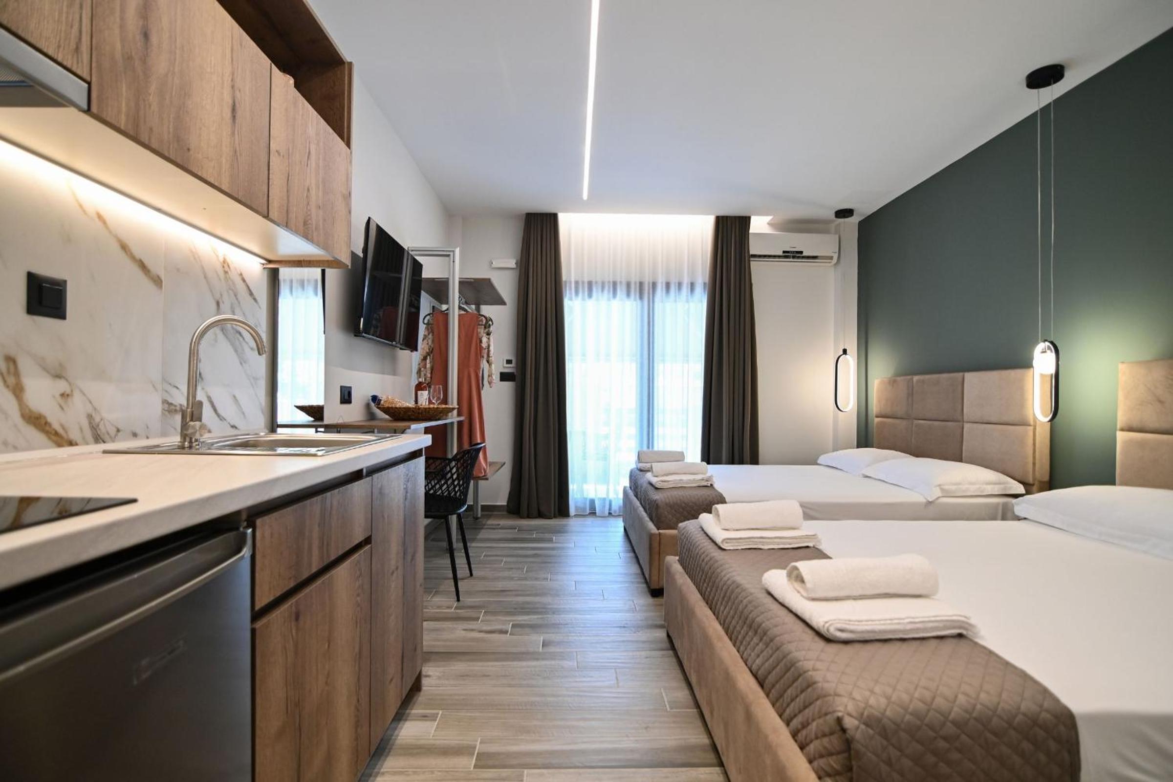 Luxury Quadruple Room photo 1