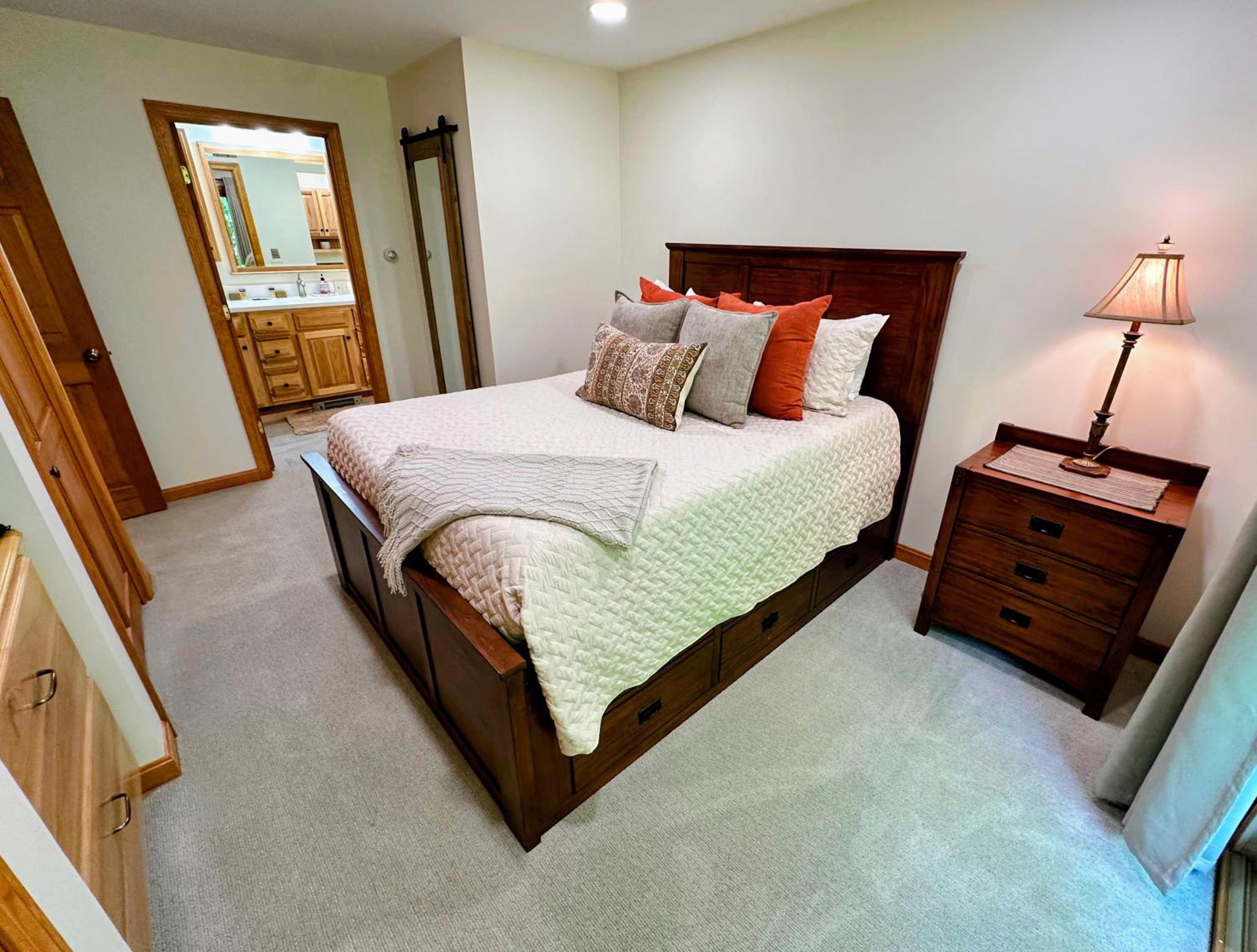 Three-Bedroom Townhouse photo 3