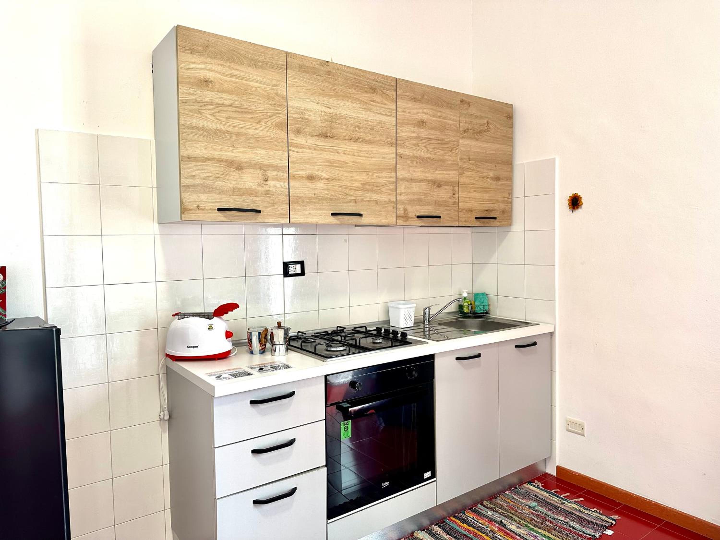 One-Bedroom Apartment photo 2