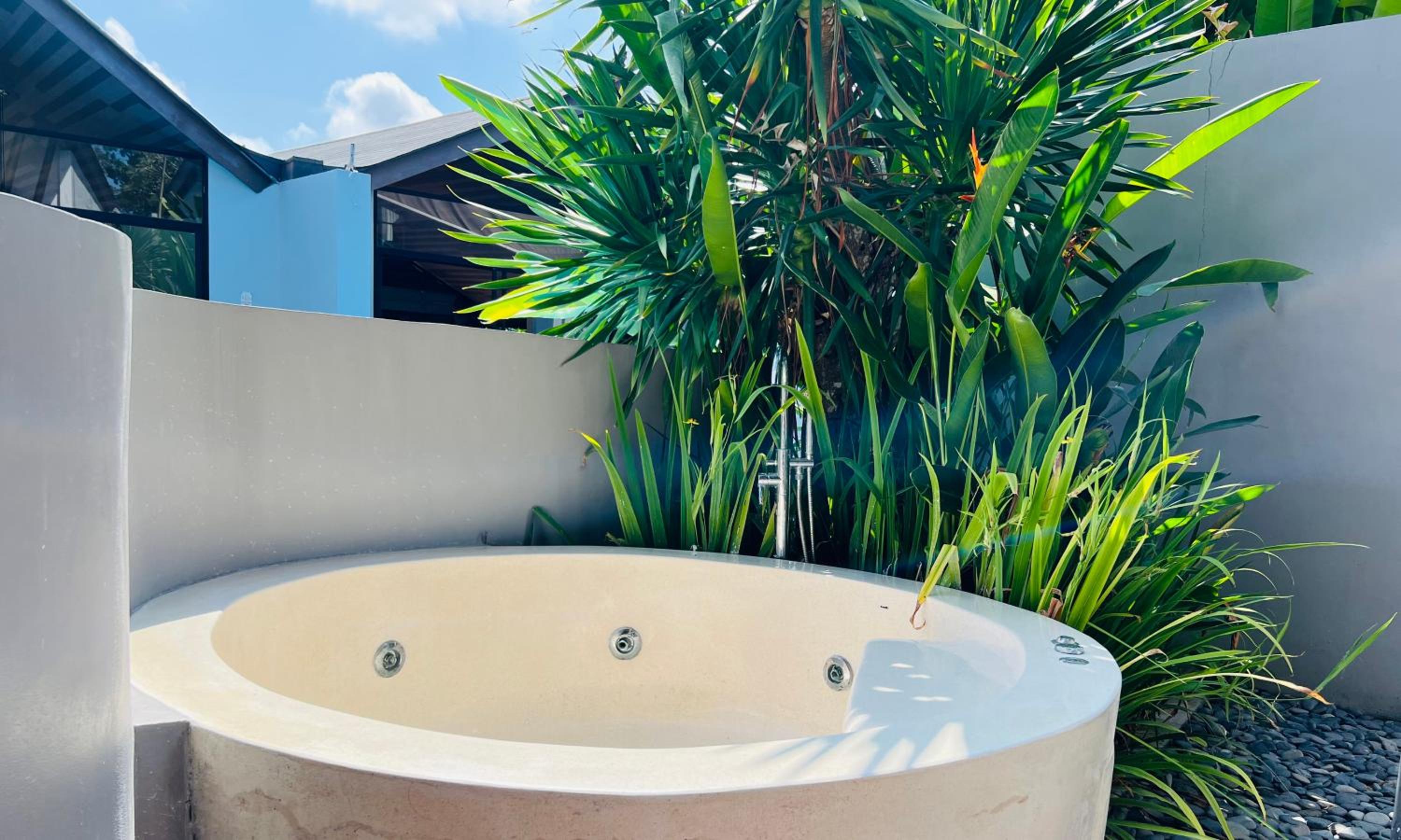 Two-Bedroom Villa with Private Jacuzzi - Photo 40