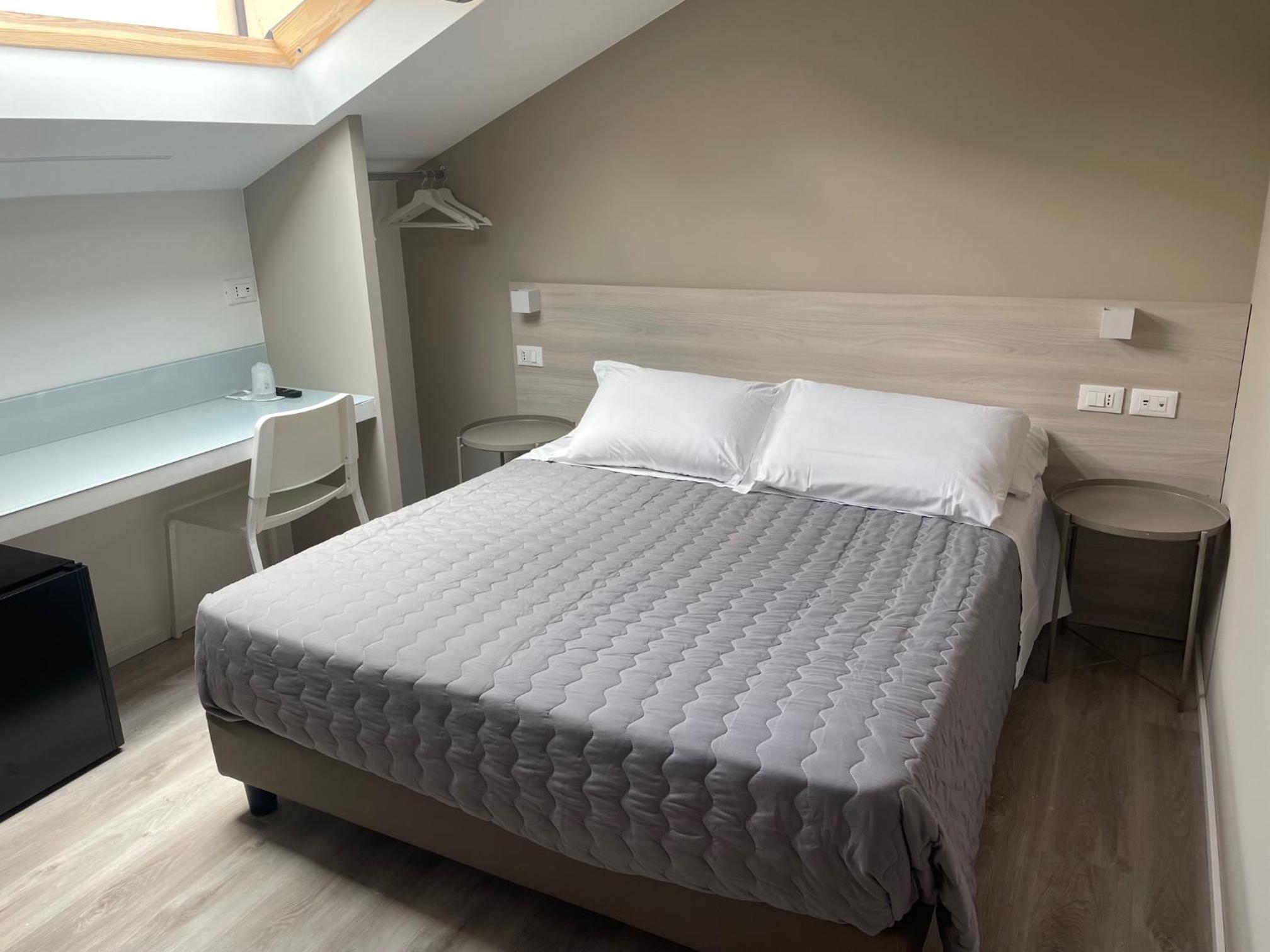 Superior Double Room - Photo 1