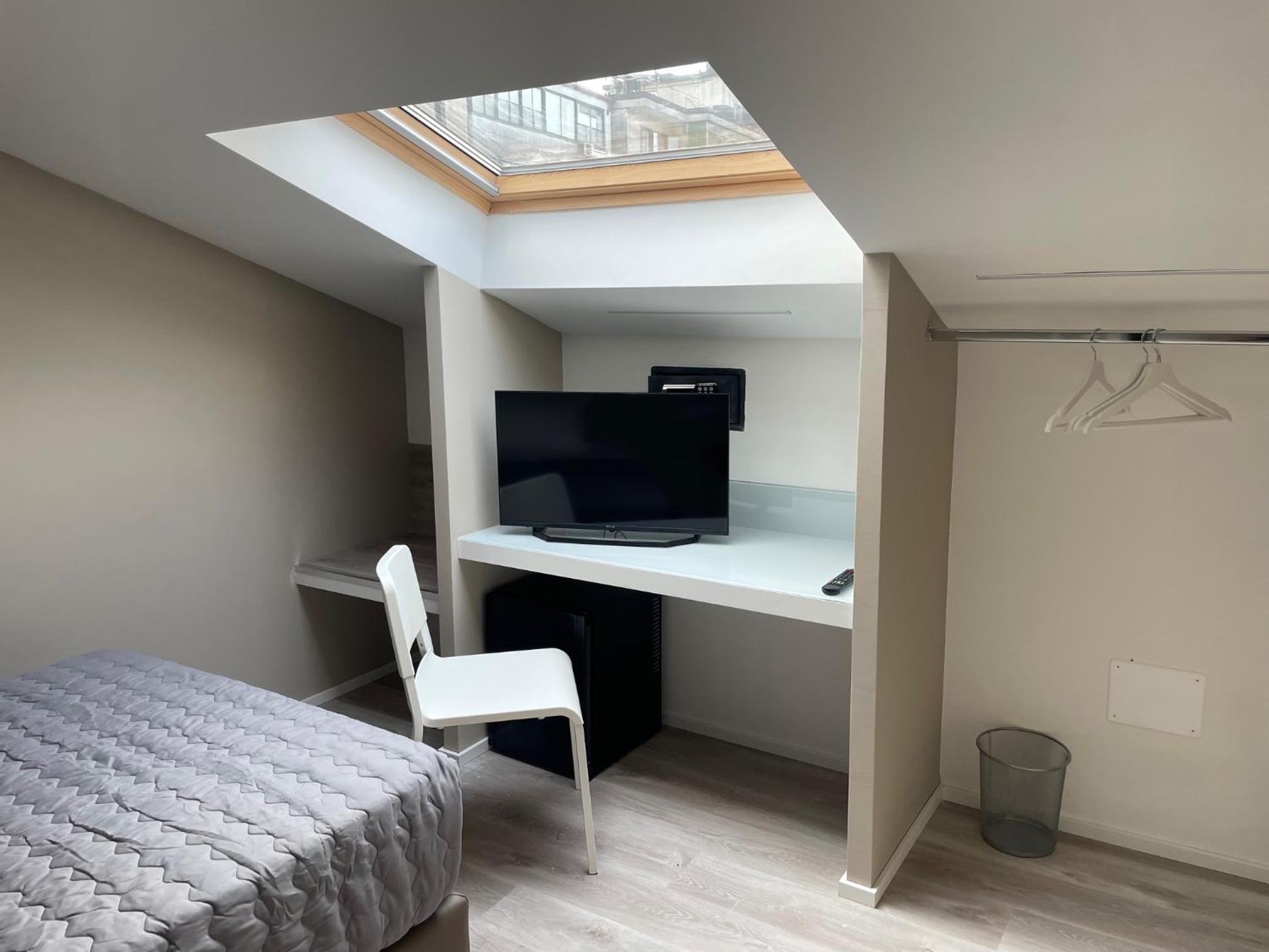 Superior Double Room - Photo 3