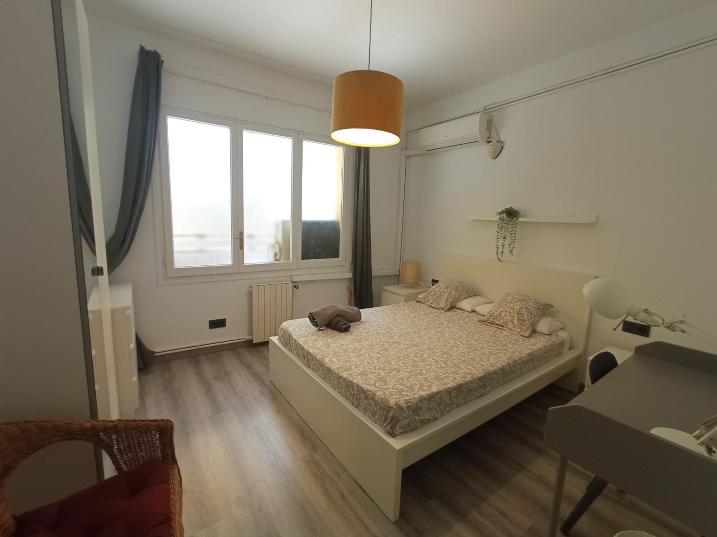 Habitación doble con baño compartido