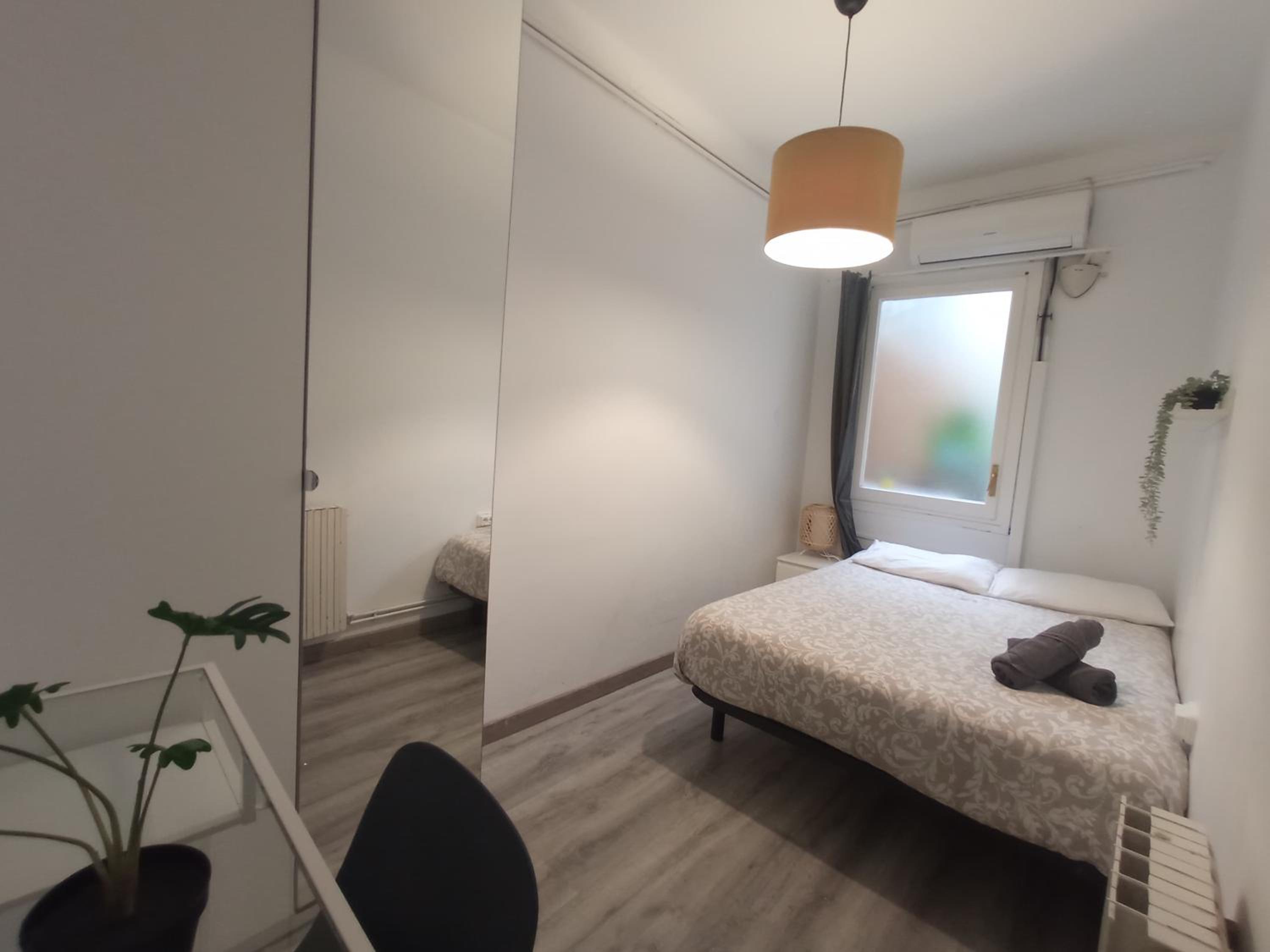 Habitación doble con baño compartido