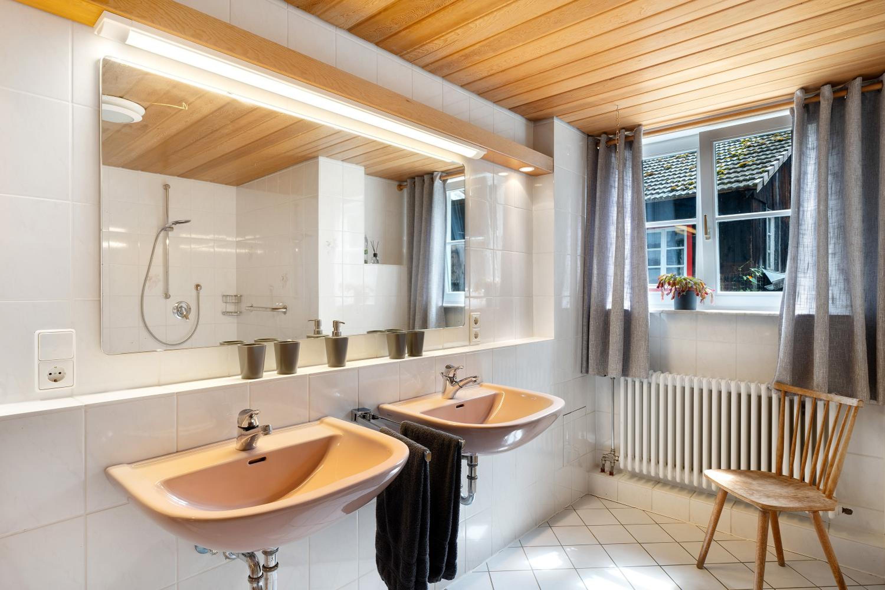 Two-Bedroom Deluxe Apartment with Garden View photo 3