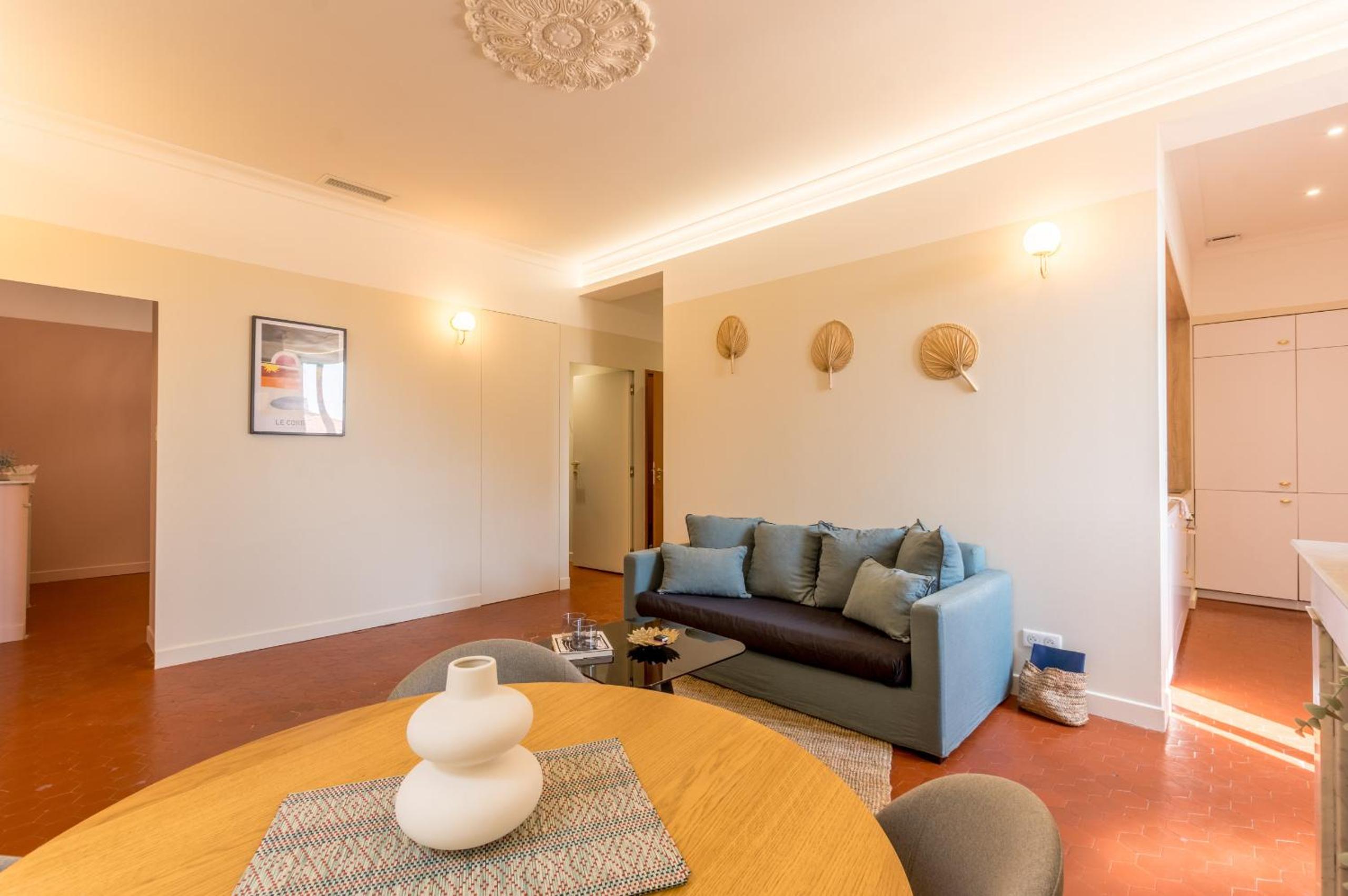 Apartment with City View photo 3