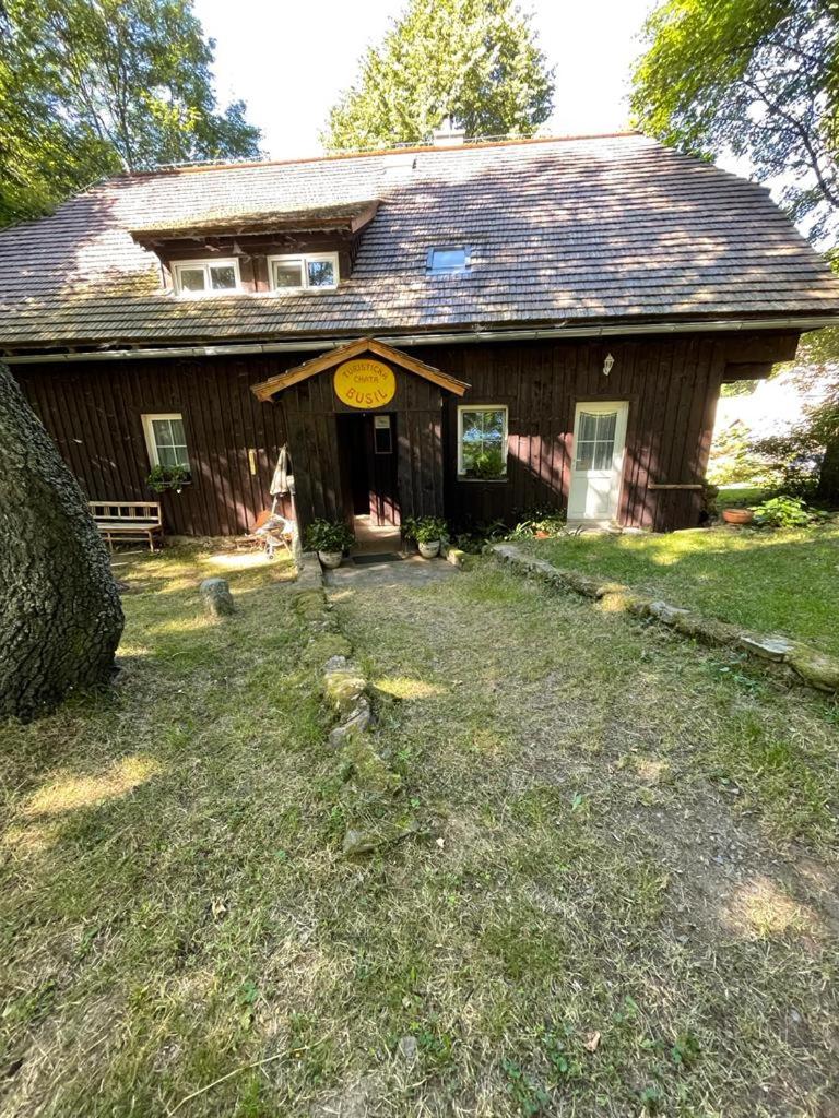 Five-Bedroom House photo 1
