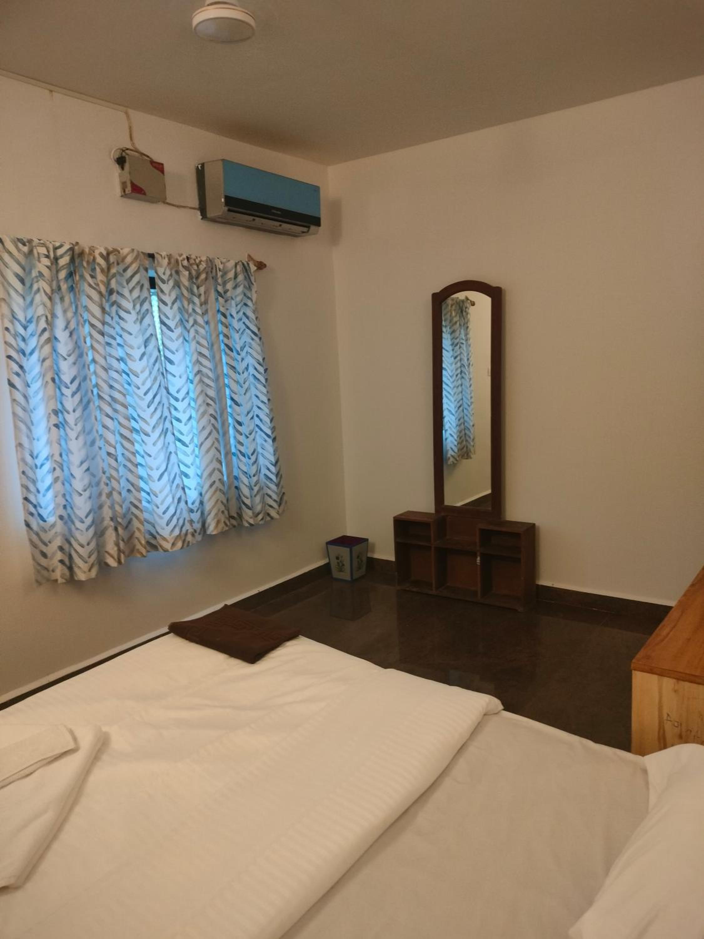 Apartment - Ground Floor photo 3