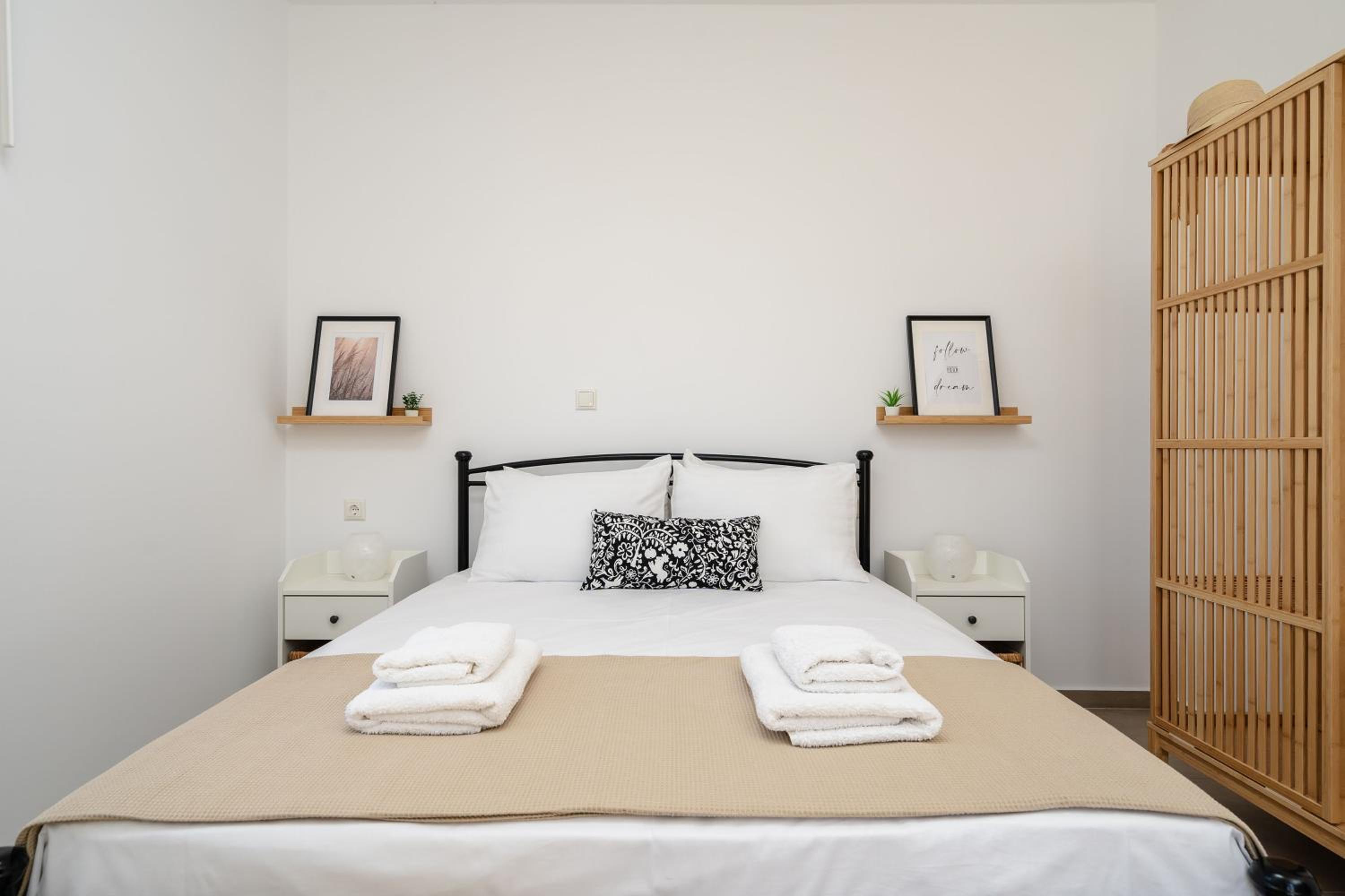 Three-Bedroom Suite - Photo 11