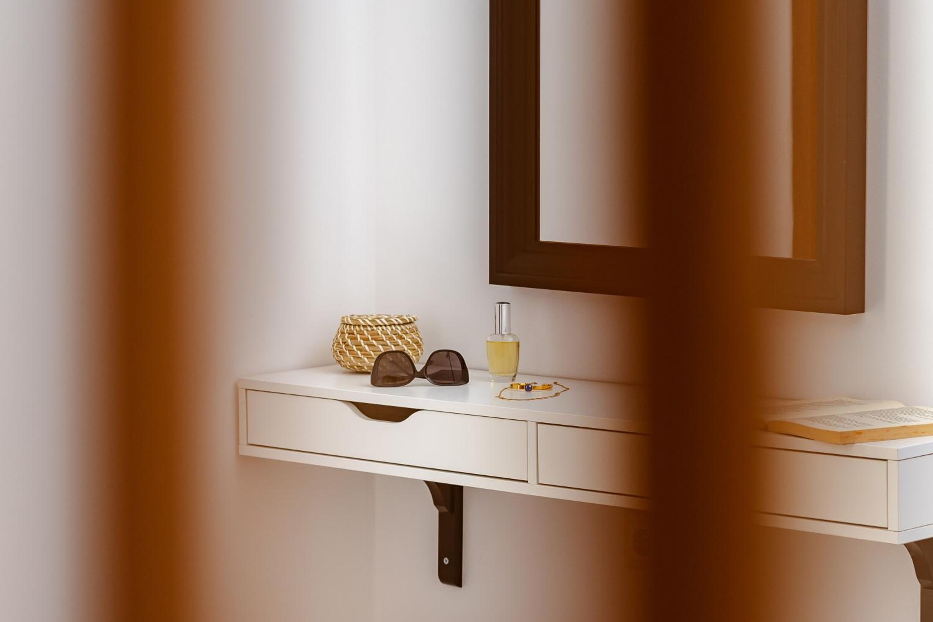 Three-Bedroom Suite - Photo 2