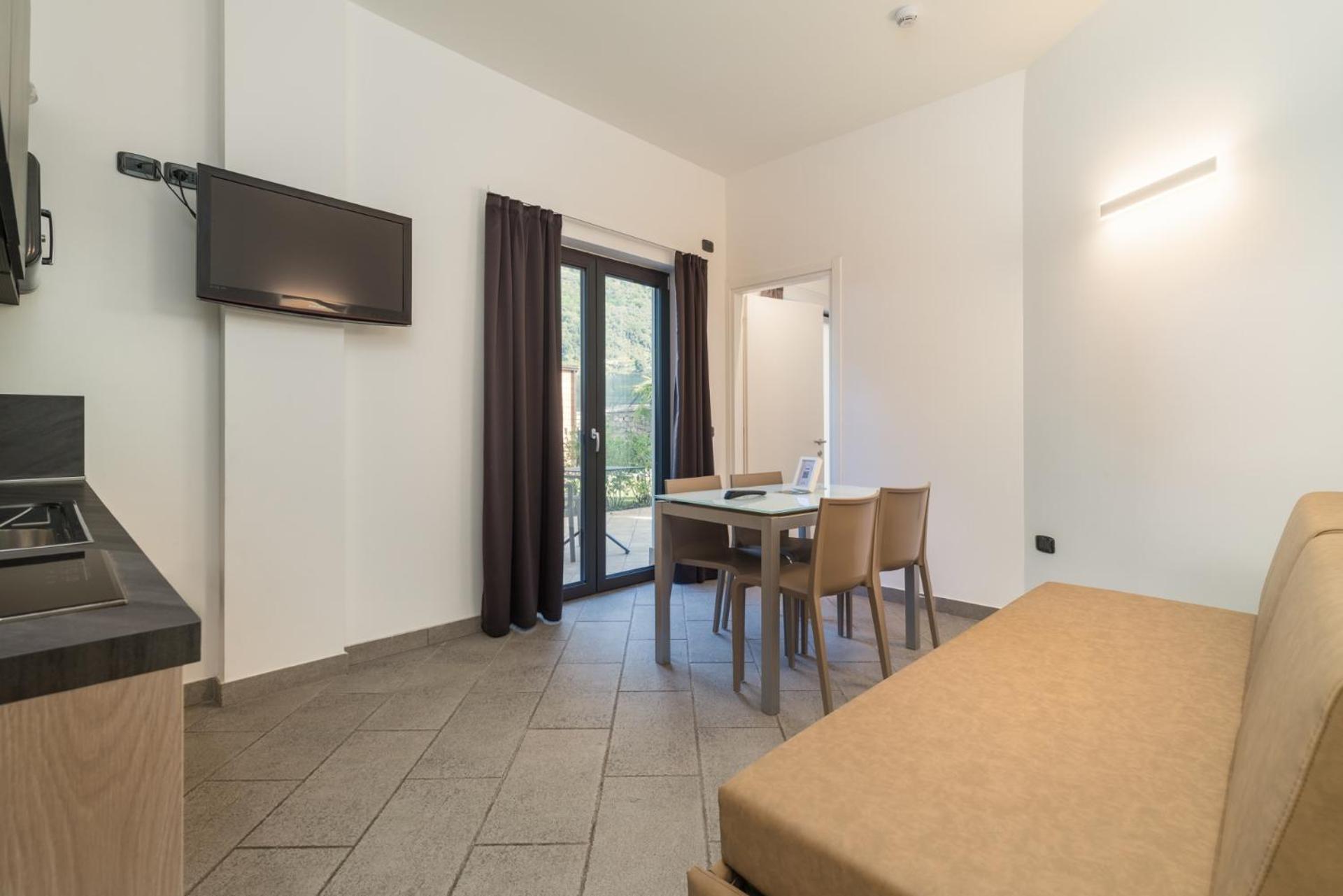 Apartment - Ground Floor - Photo 1