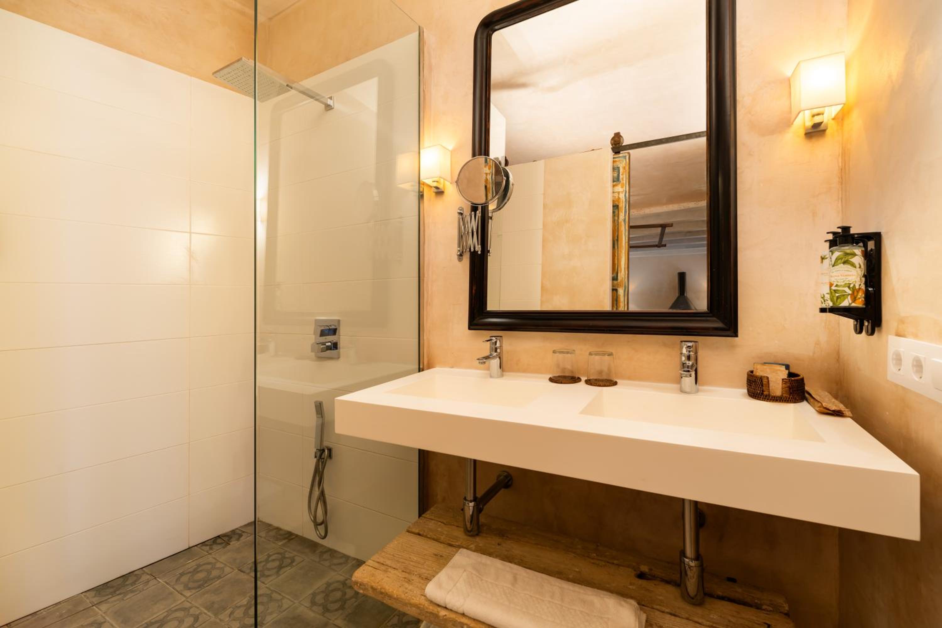 Deluxe Apartment - Annex photo 3