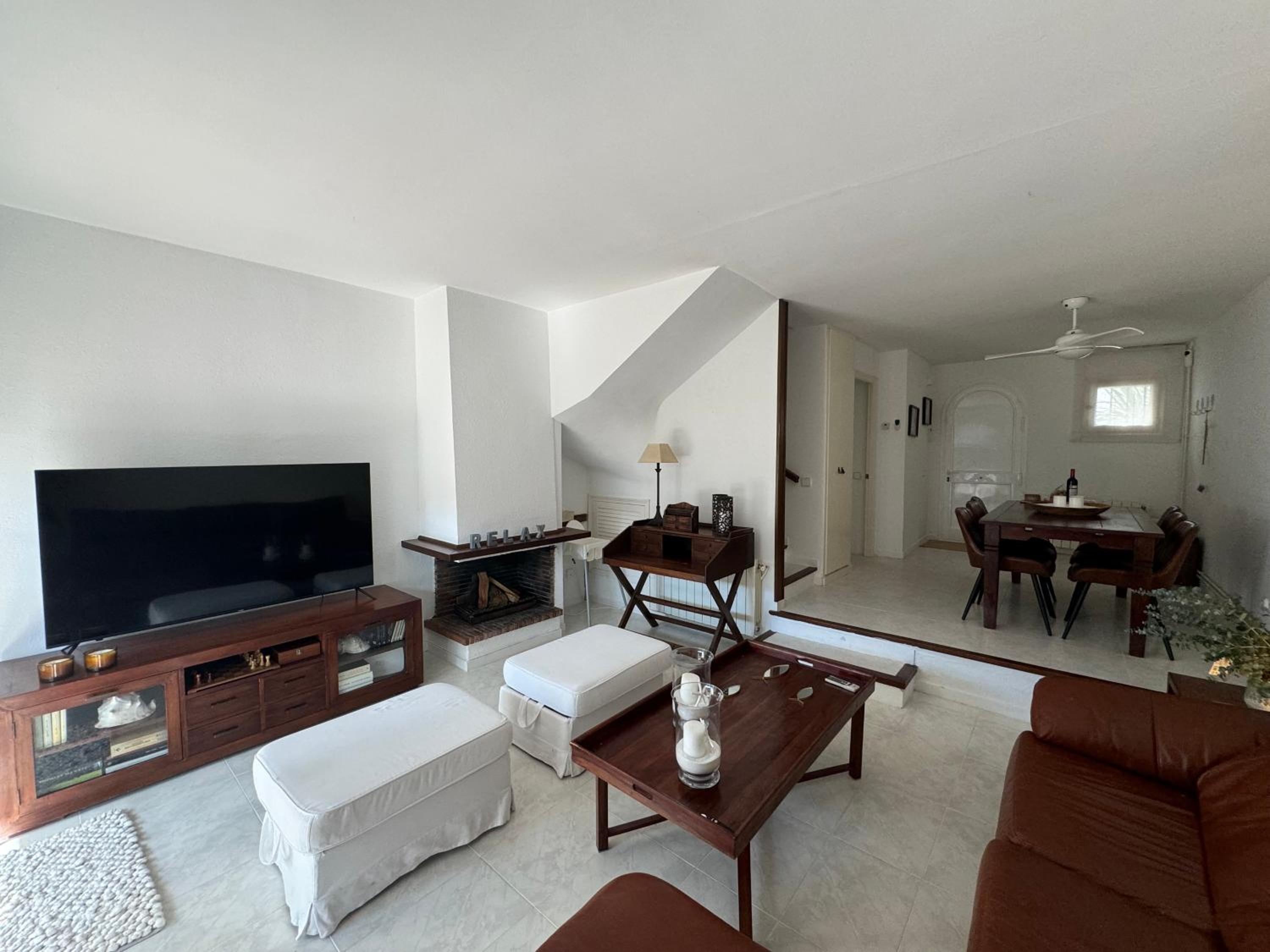 Casa de cuatro habitaciones