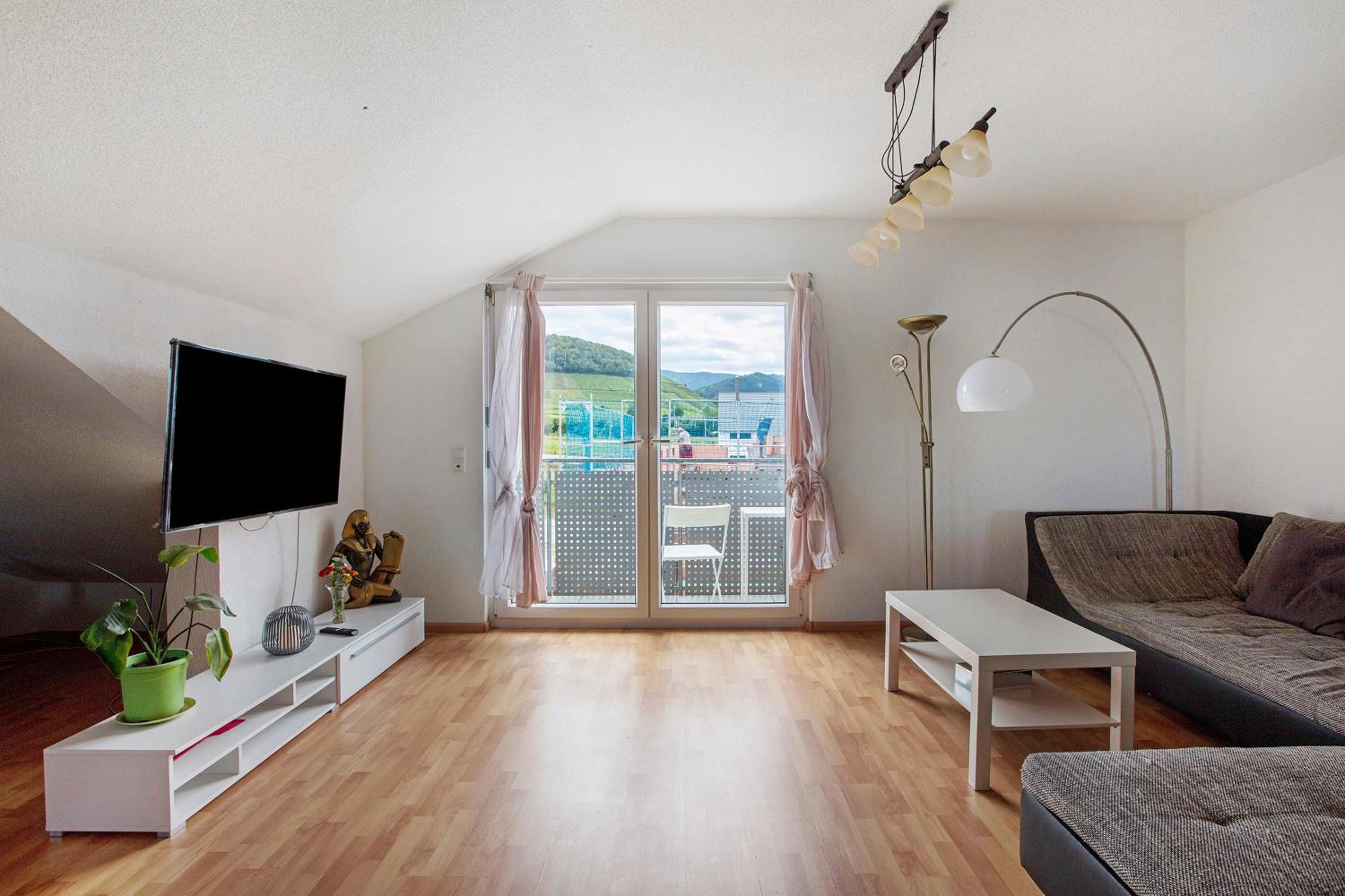 Two-Bedroom Deluxe Apartment with Garden View