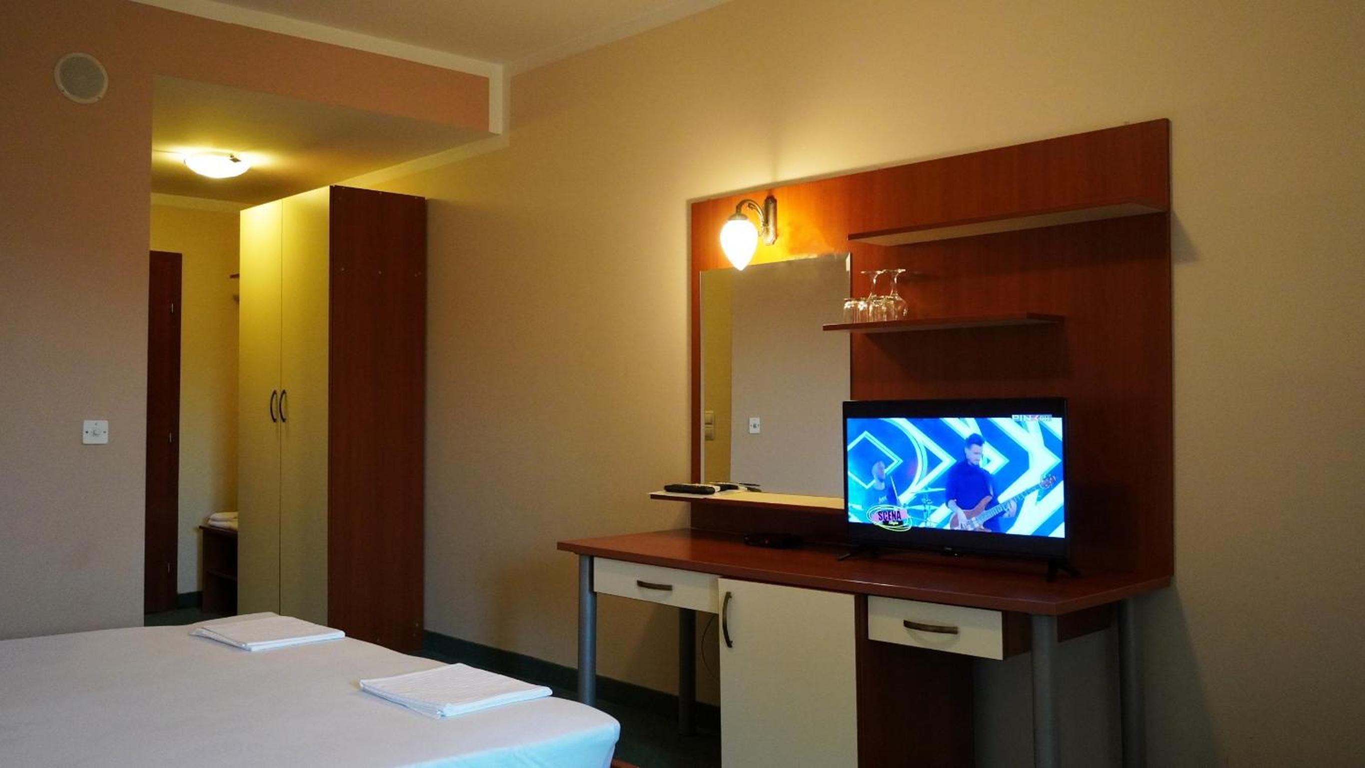 Double Room with Balcony photo 2