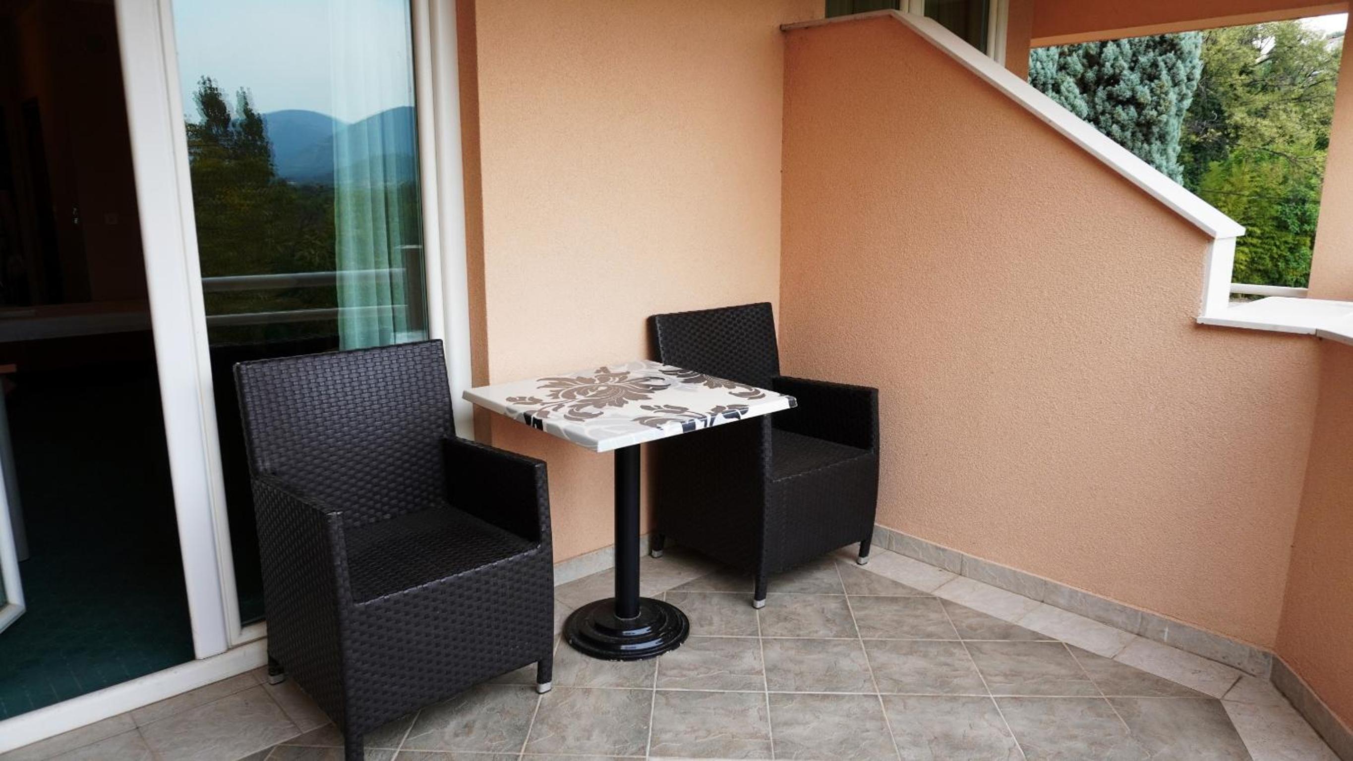Twin Room with Balcony photo 2