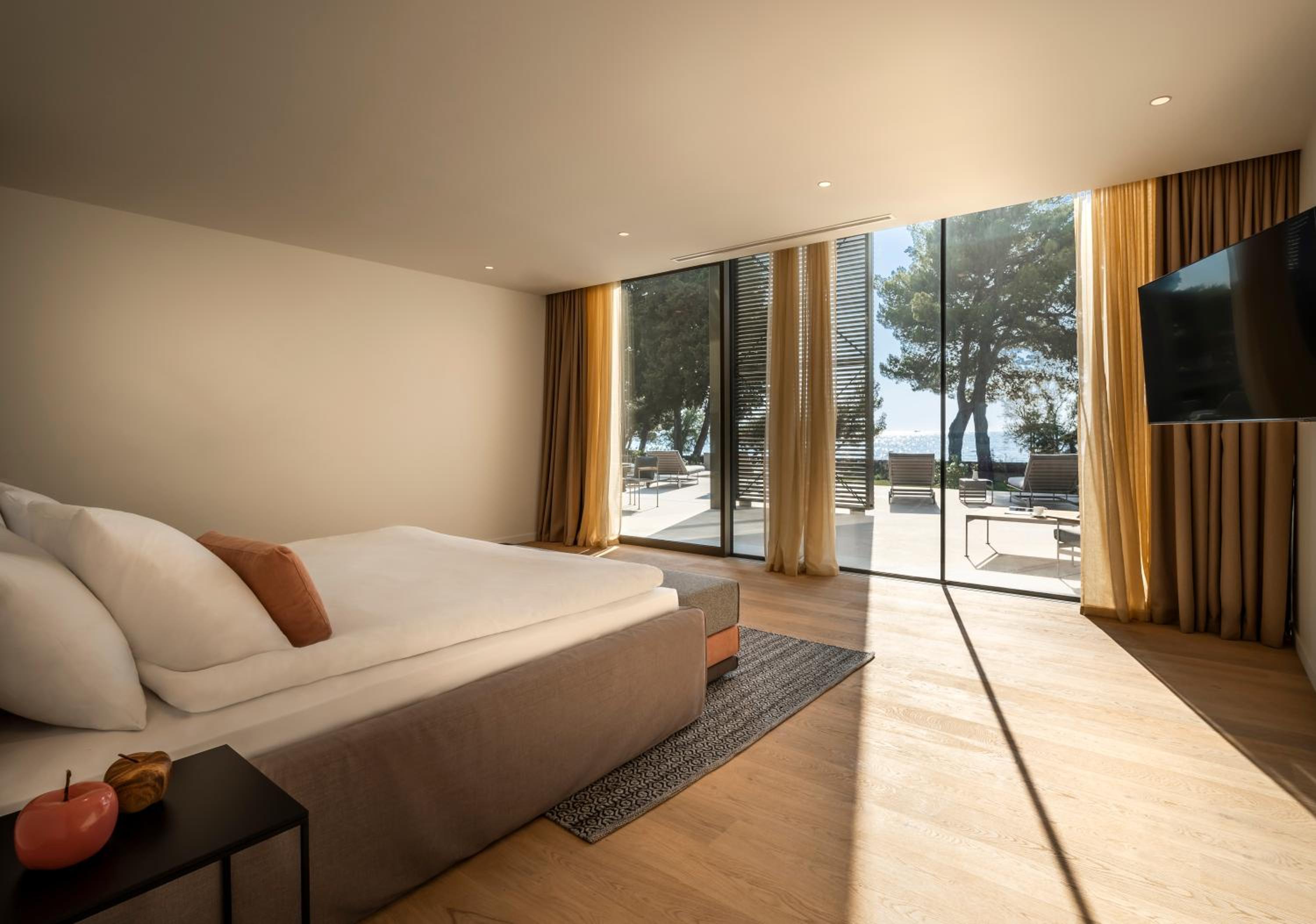 Villa photo 1