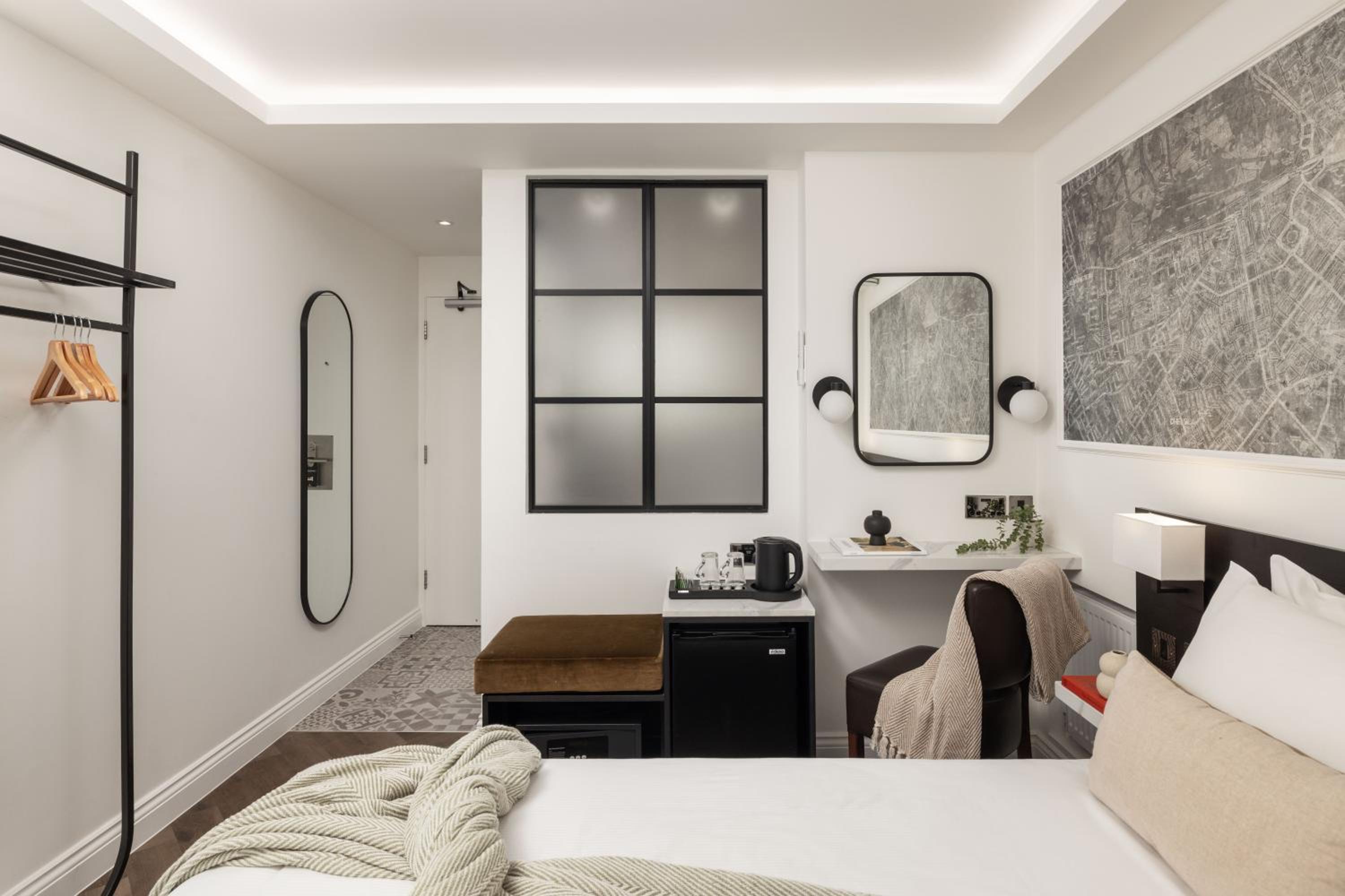 Signature Double Room thumbnail 5