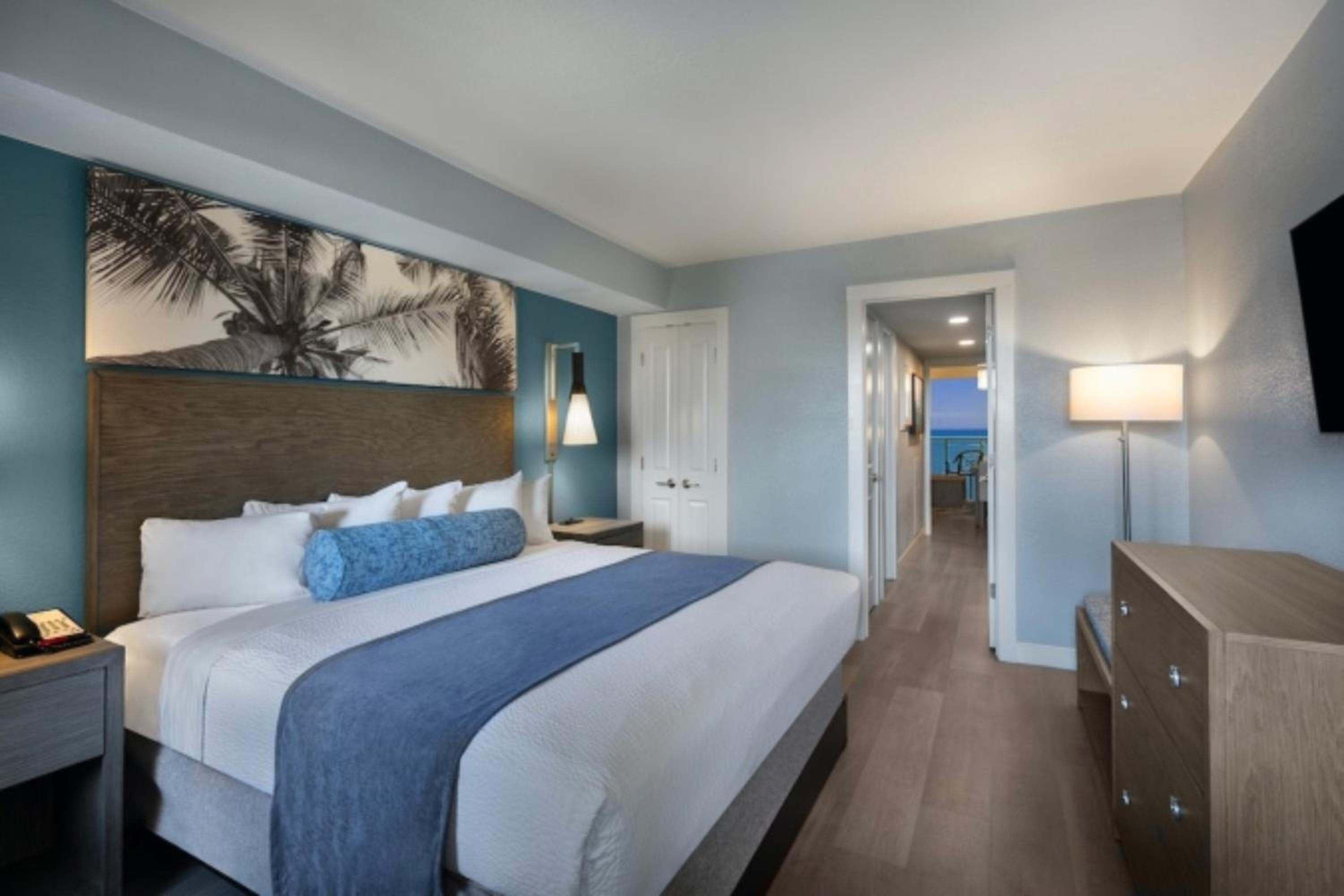 Deluxe Suite - Photo 1
