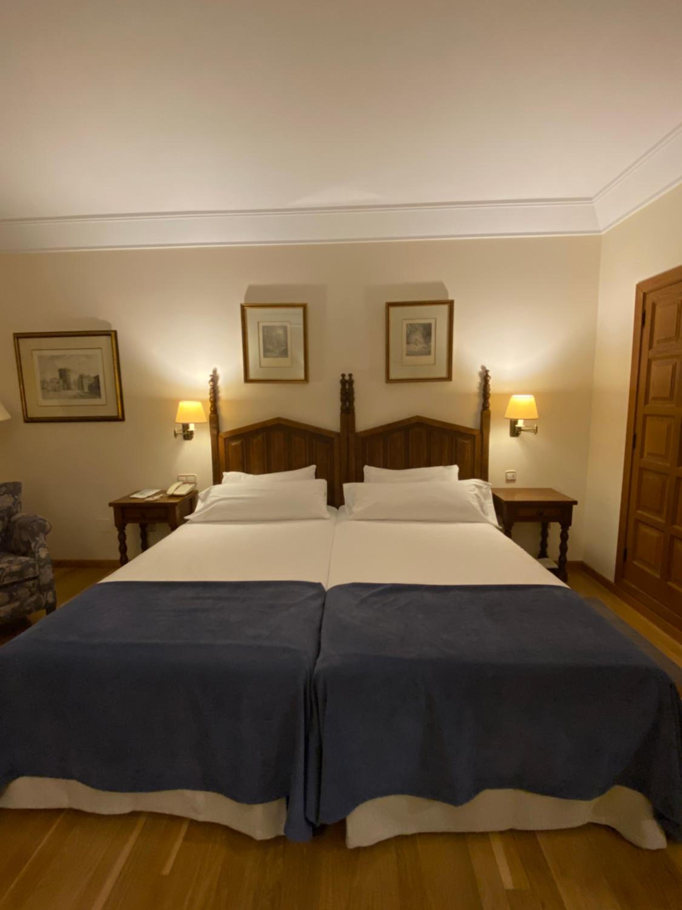 Standard Double Room - Photo 19