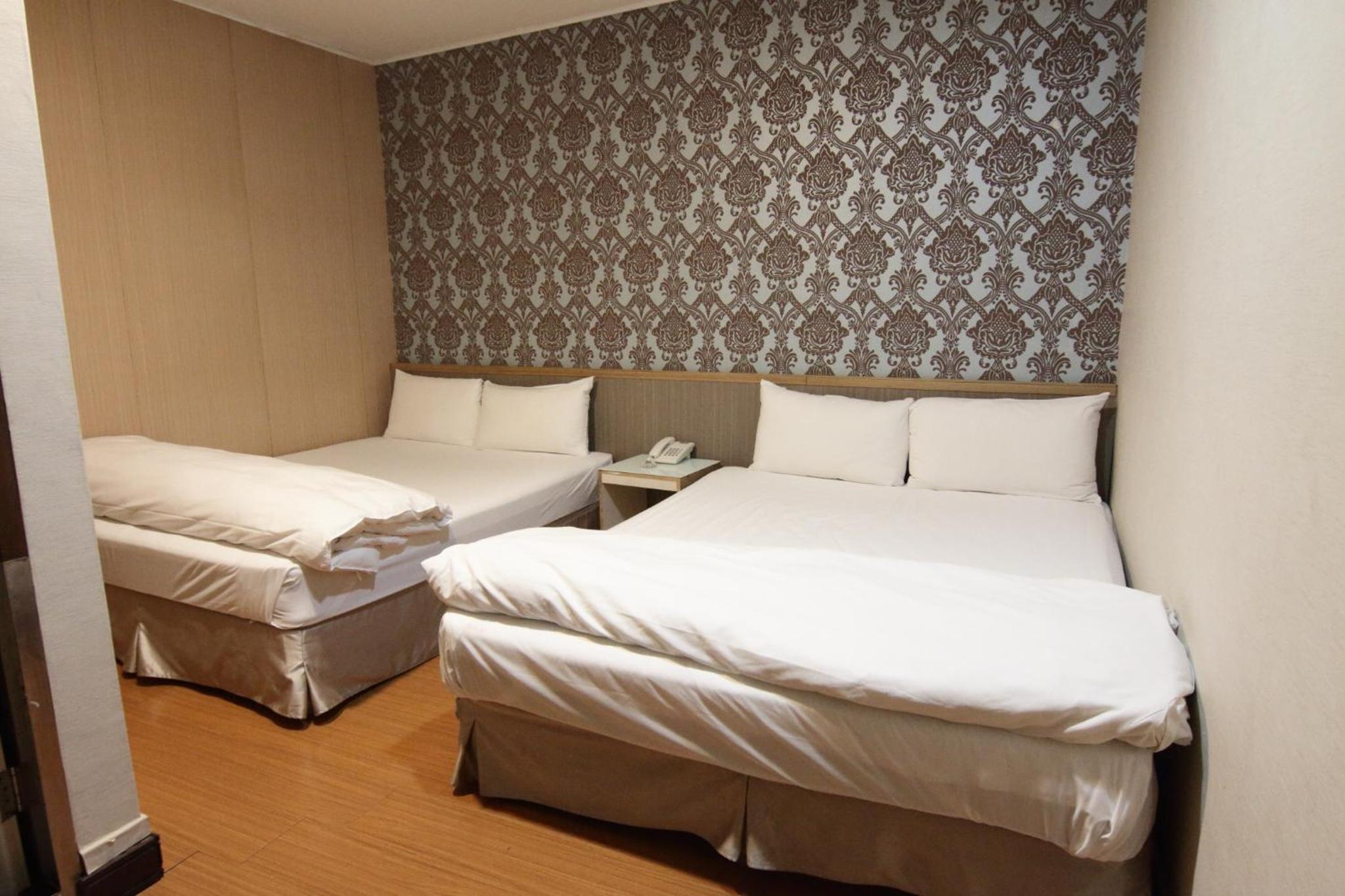 Economy Quadruple Room photo 1