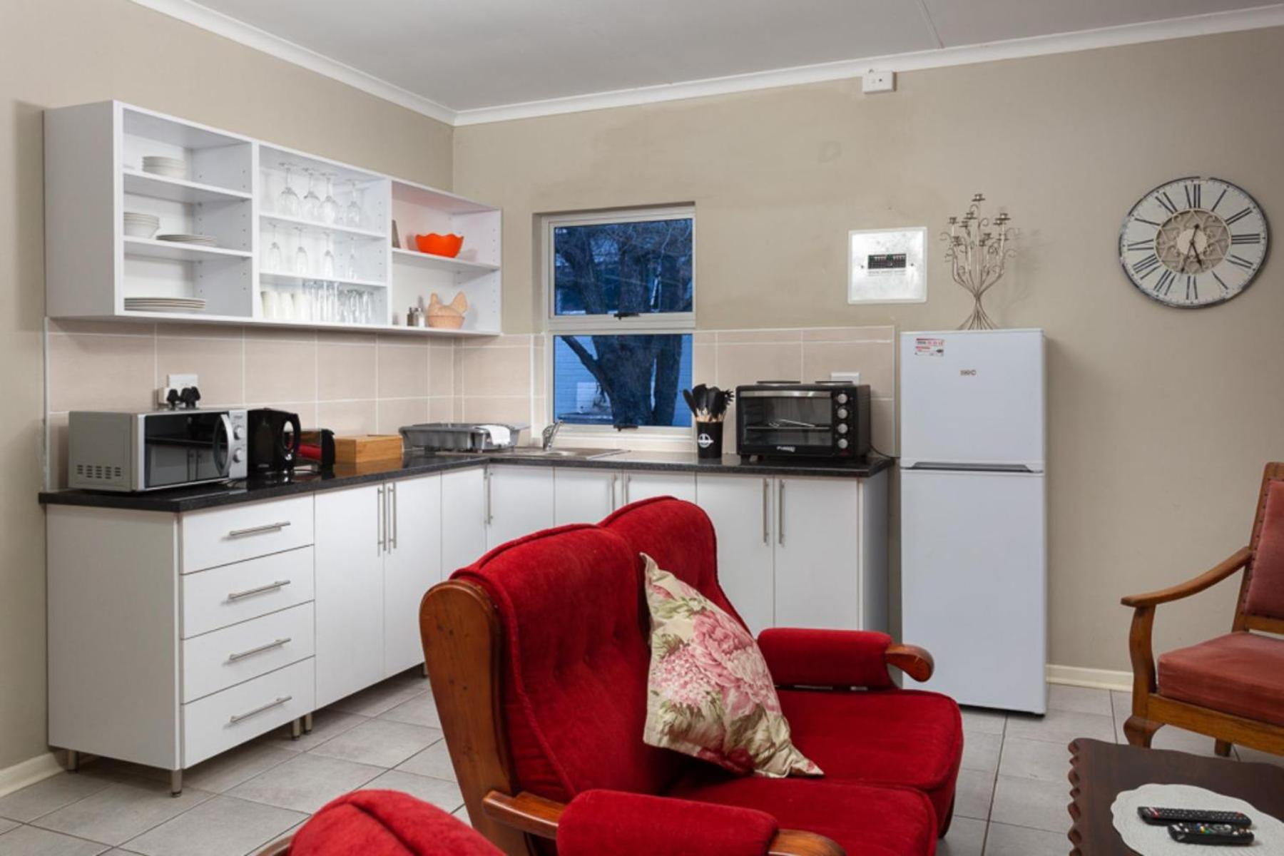Deluxe Family Room - Photo 11