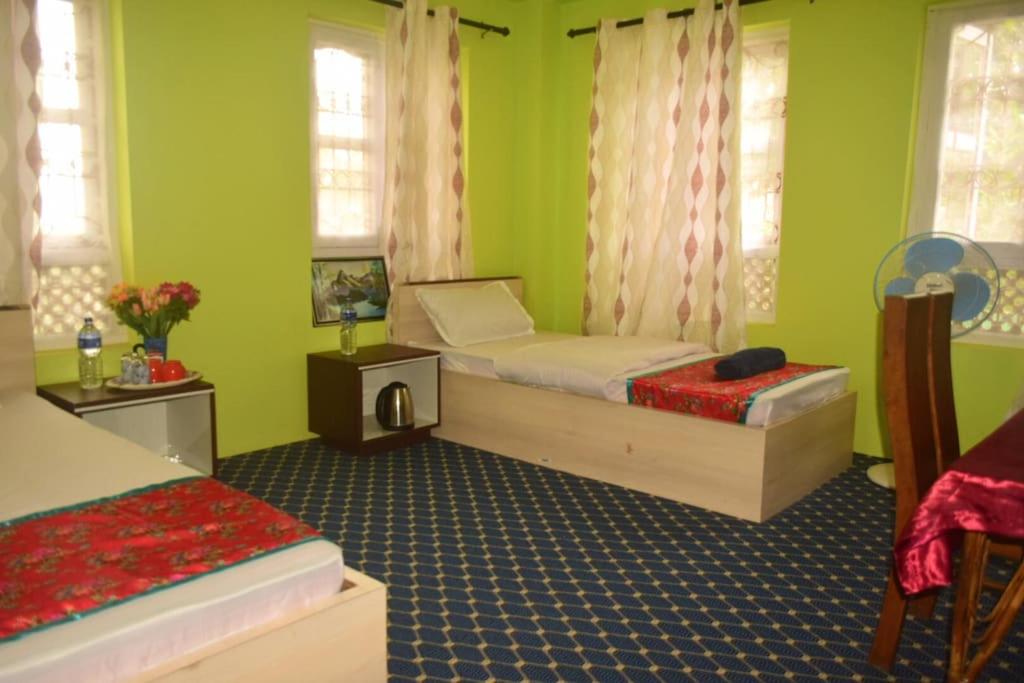 Budget Double Room photo 2