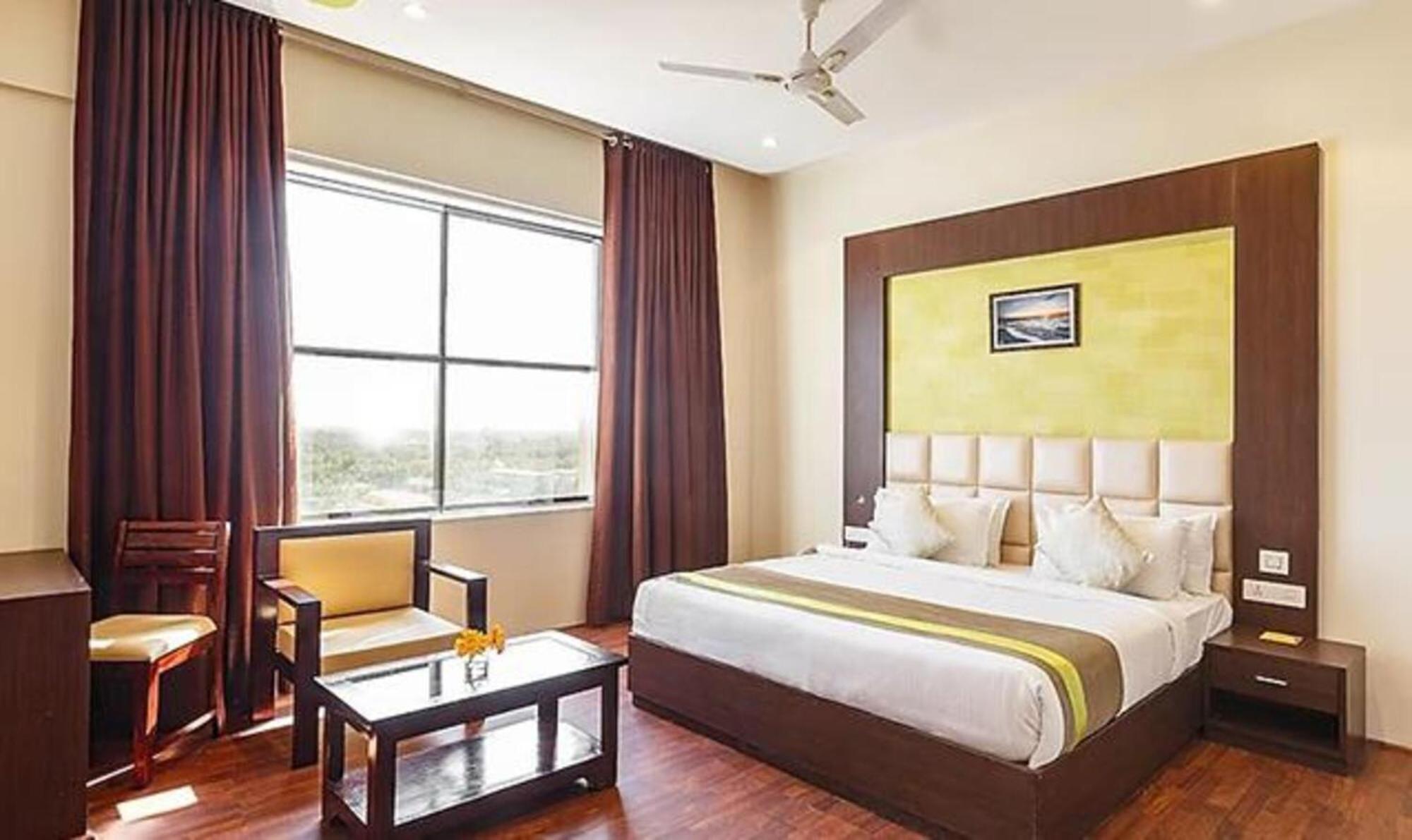 Executive Triple Room photo 2