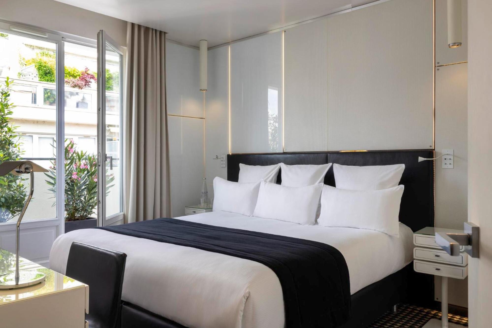 Suite with Terrace photo 2