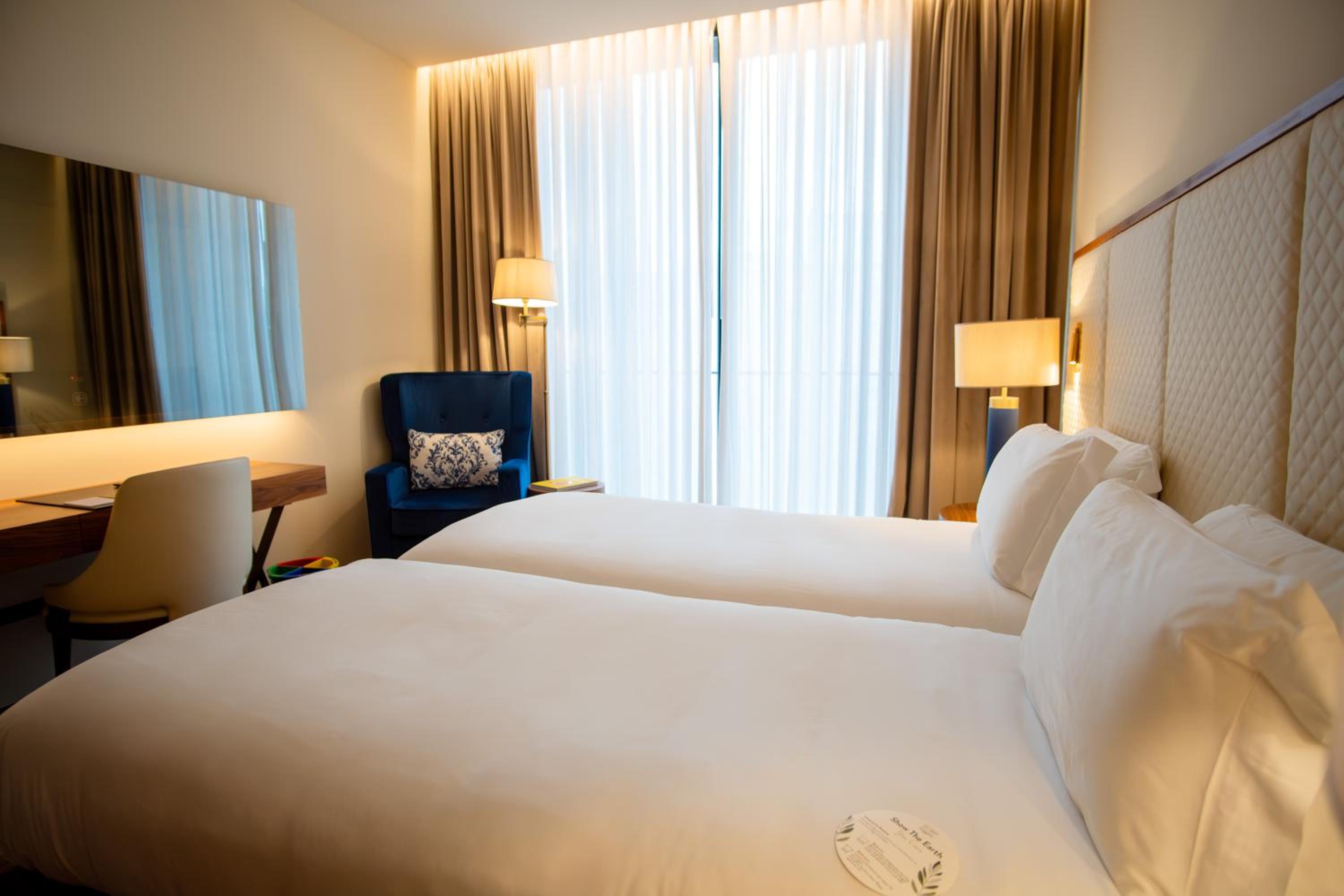 Deluxe Twin Room with Balcony - Photo 1
