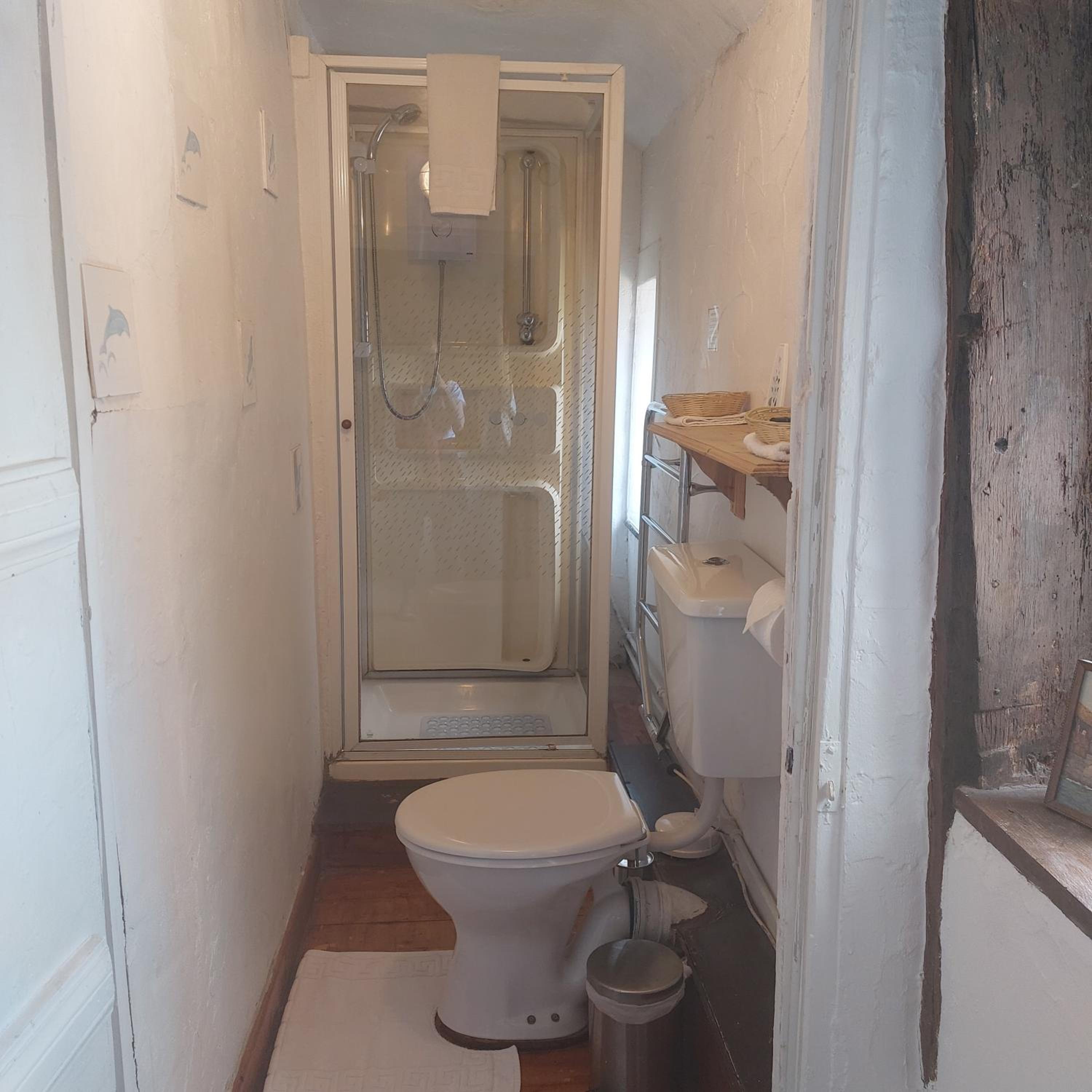 Superior Double Room with Shower photo 2
