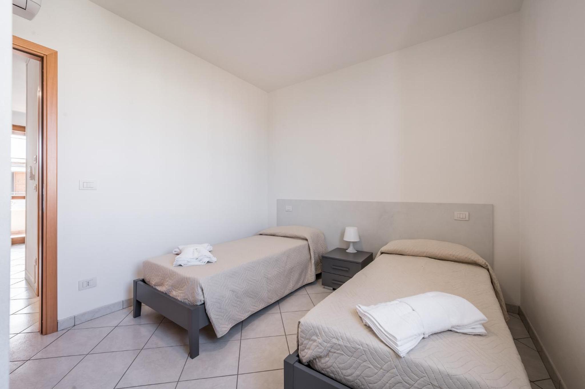Two-Bedroom Deluxe Apartment with Balcony photo 1