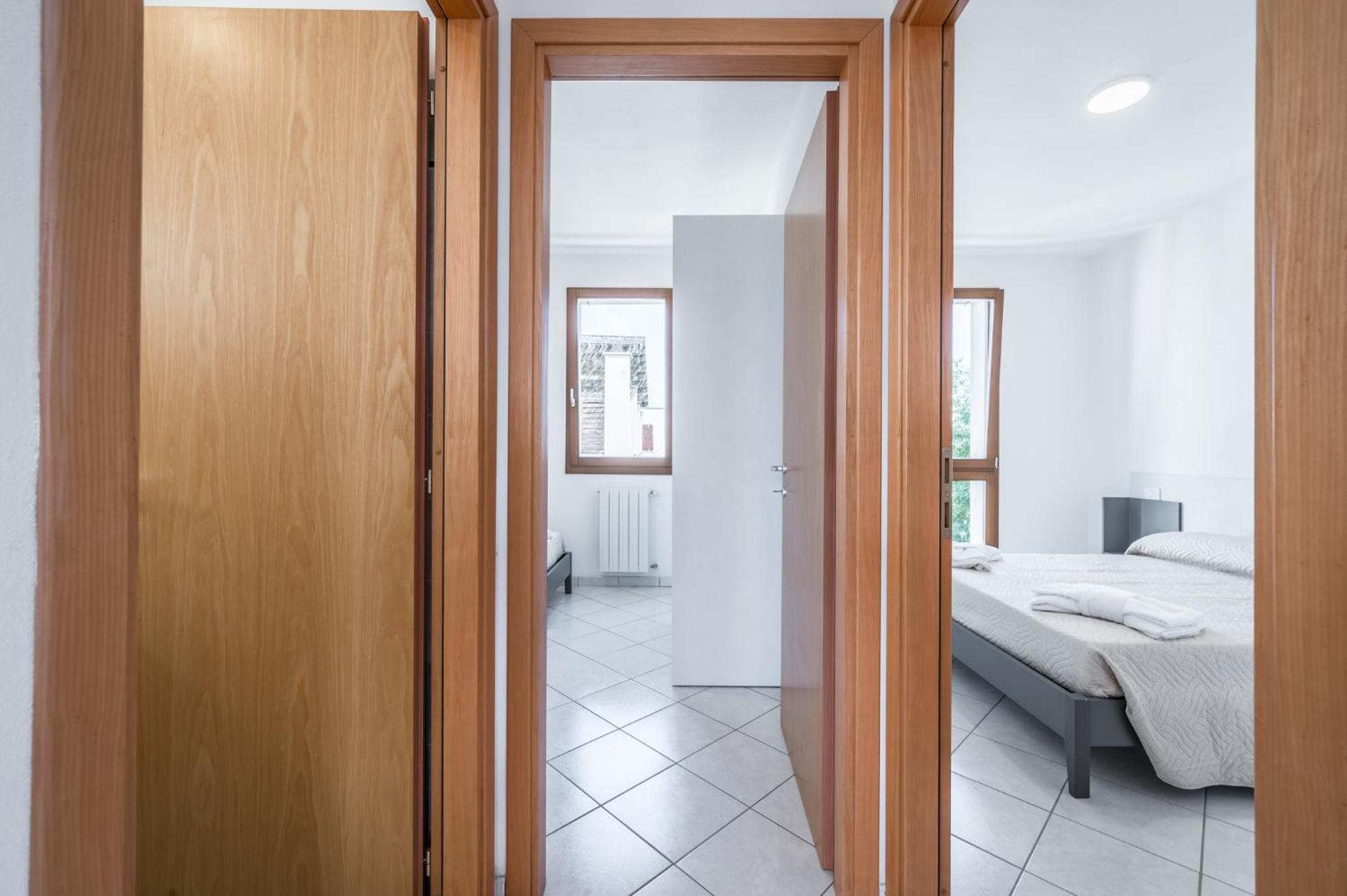 Two-Bedroom Deluxe Apartment with Balcony photo 2